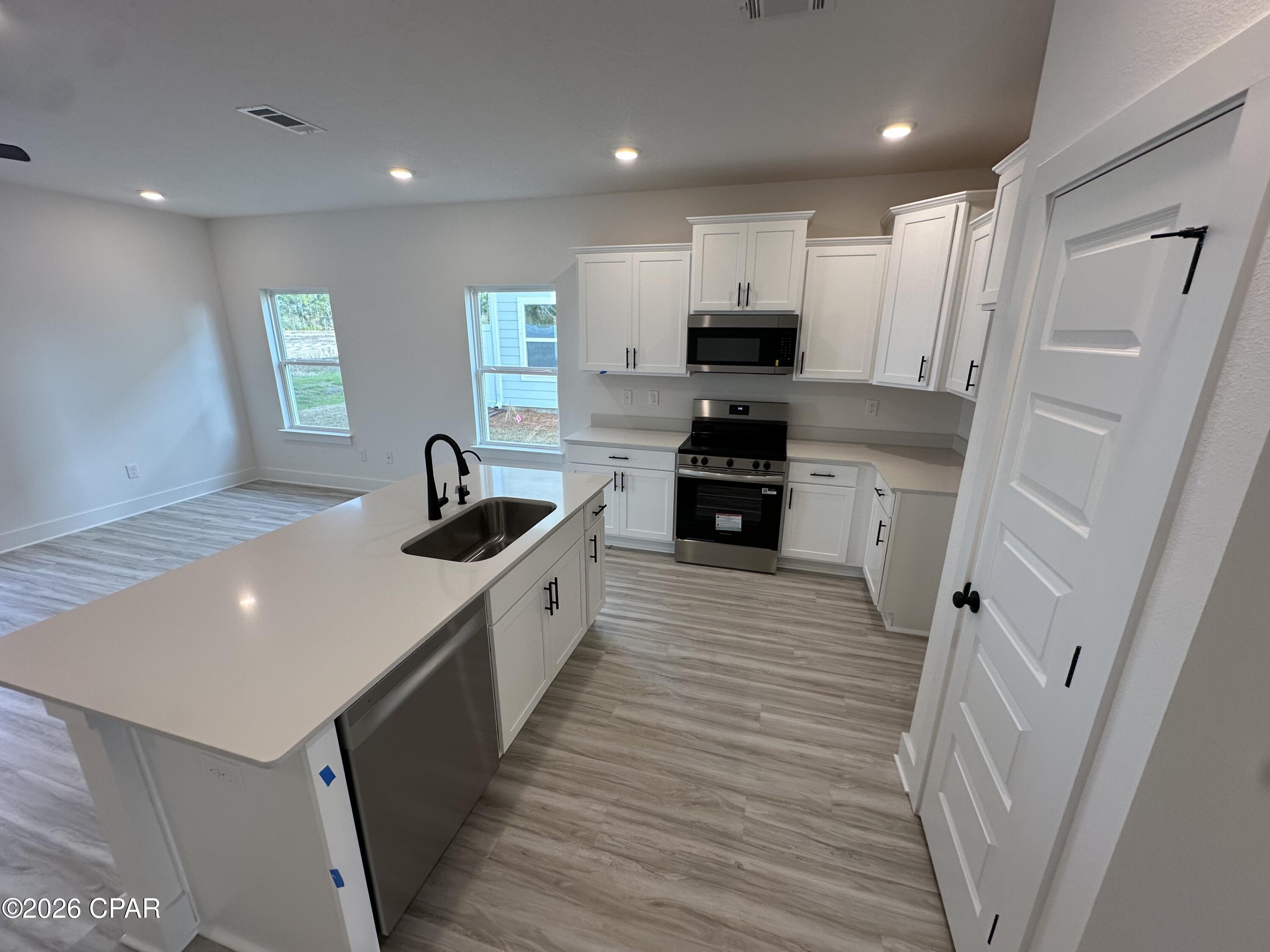 [No Recorded Subdiv] - Residential Lease
