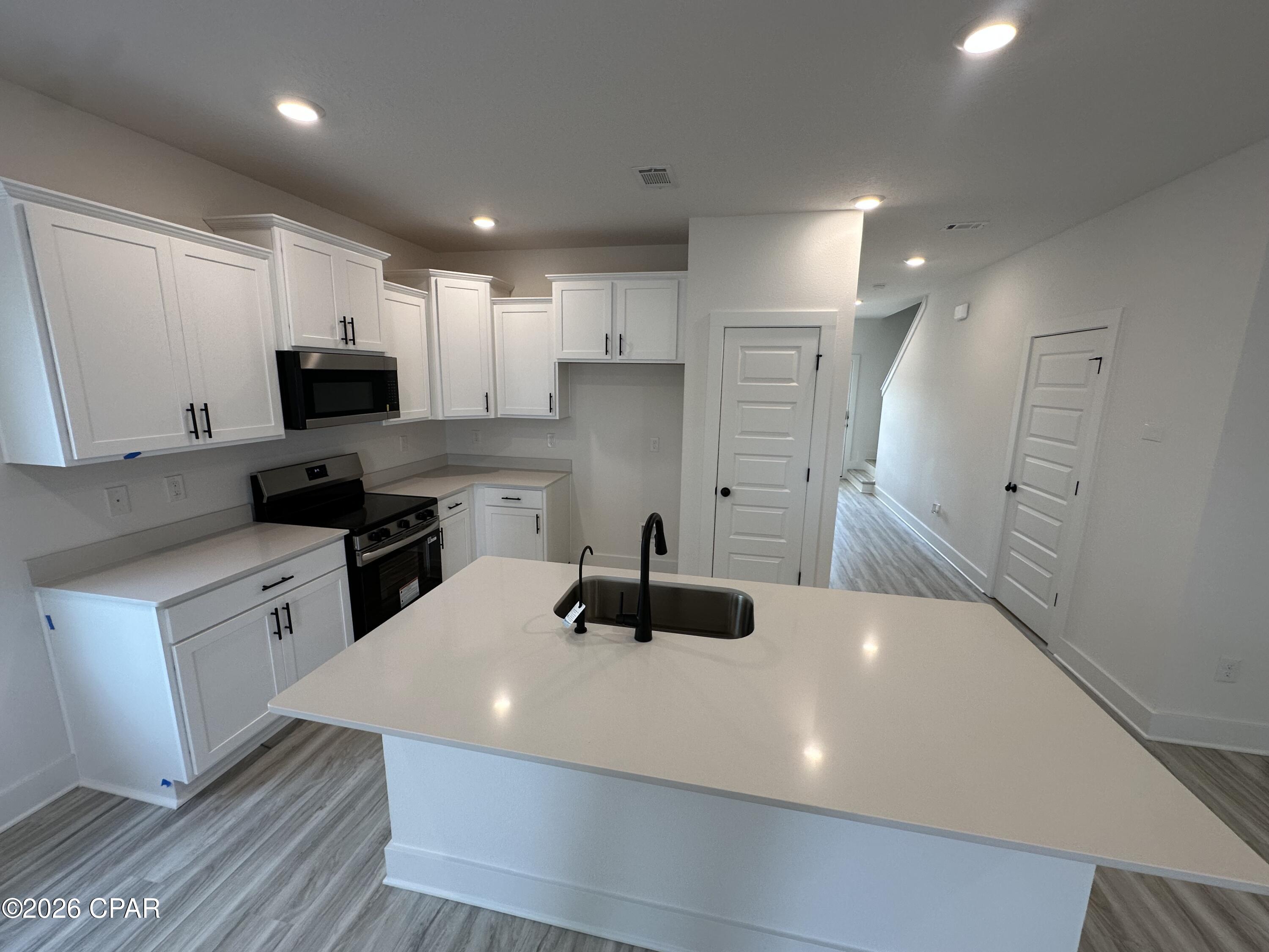 [No Recorded Subdiv] - Residential Lease