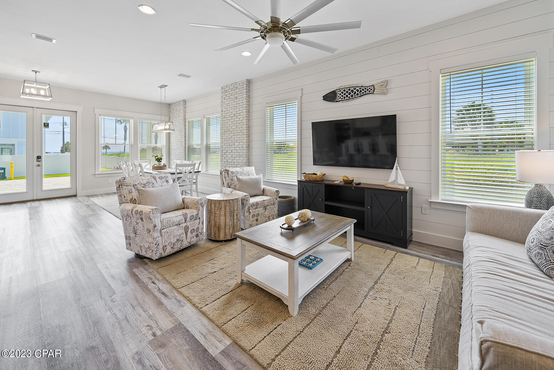 Laguna Beach Estates 2nd Add - Residential