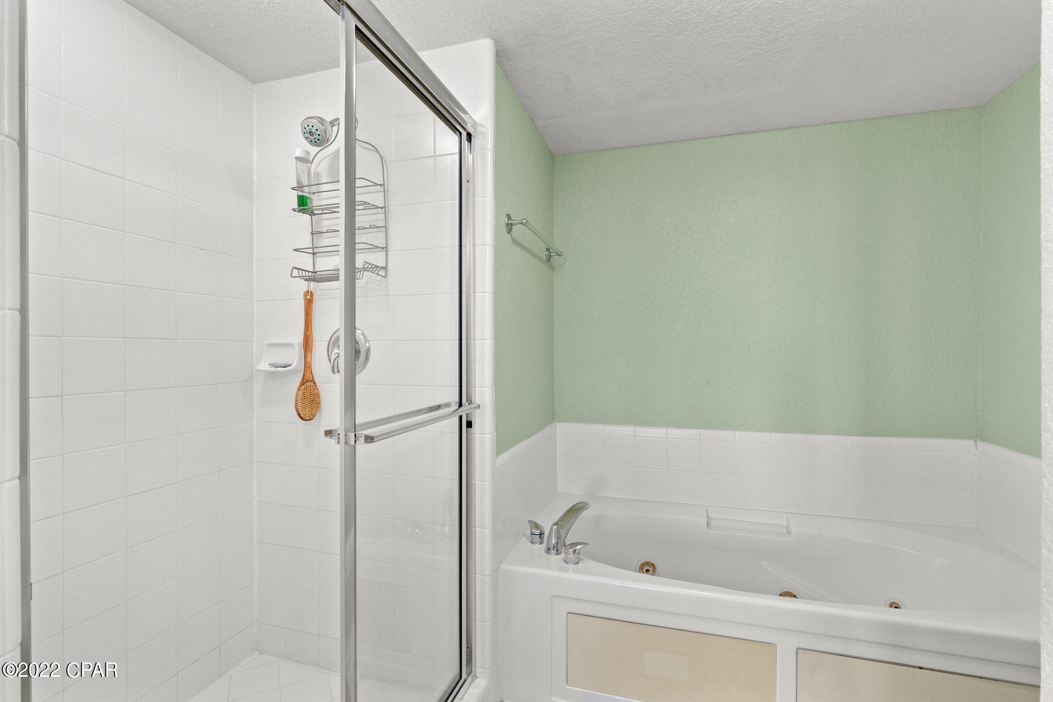 Hibiscus By The Bay - Residential