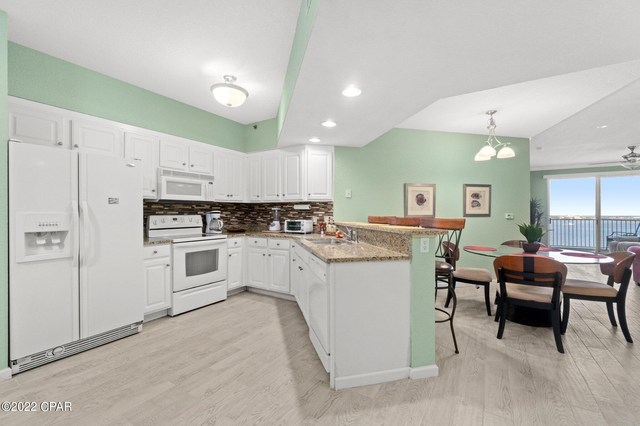 Hibiscus By The Bay - Residential