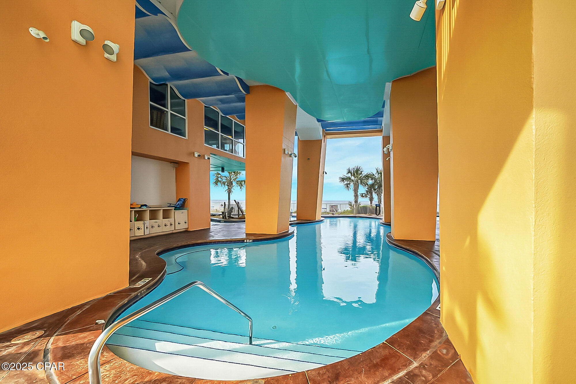 Splash Condo - Residential