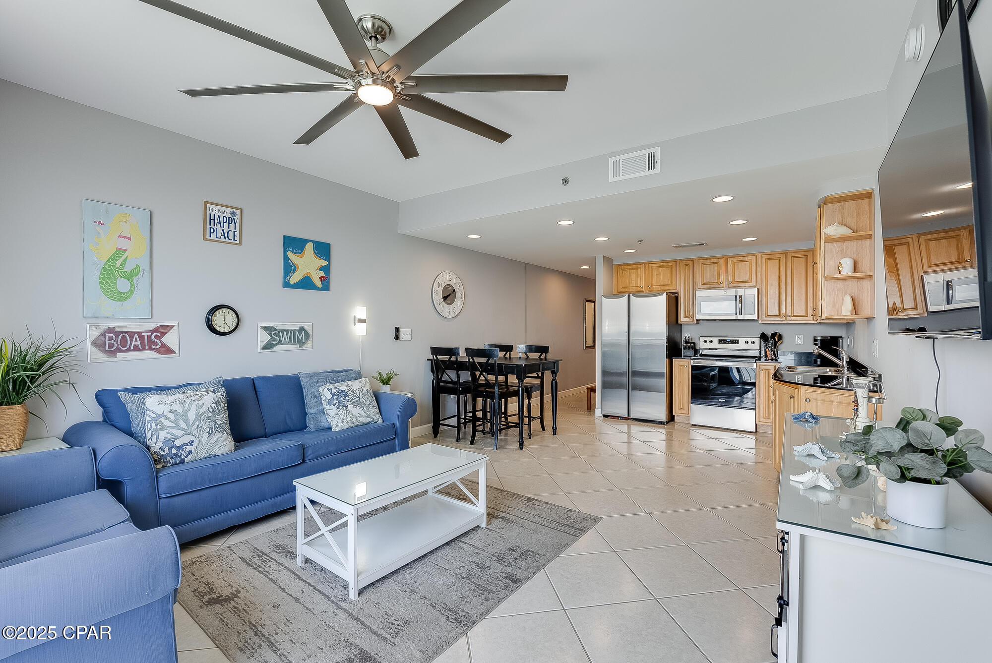 Splash Condo - Residential