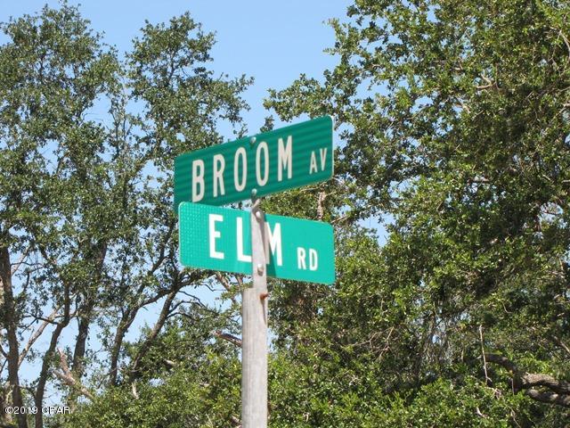 Compass Lake In The Hills - Land