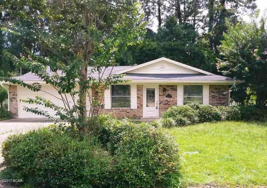 ***Complete Remodel*** Beautiful Single Family Home features 3bedrooms/2bathrooms/2car-garage, complete with all New Kitchen Stainless-Steel Appliances, Wood and tile flooring, Large PATIO! Turn Key!