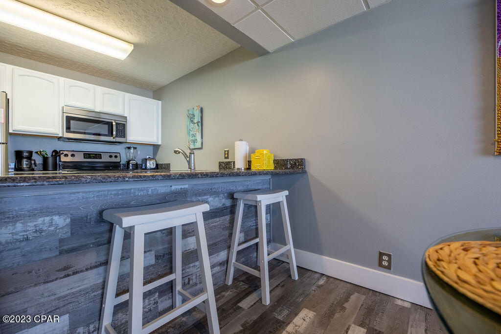 Leeward/Windward Condo - Residential