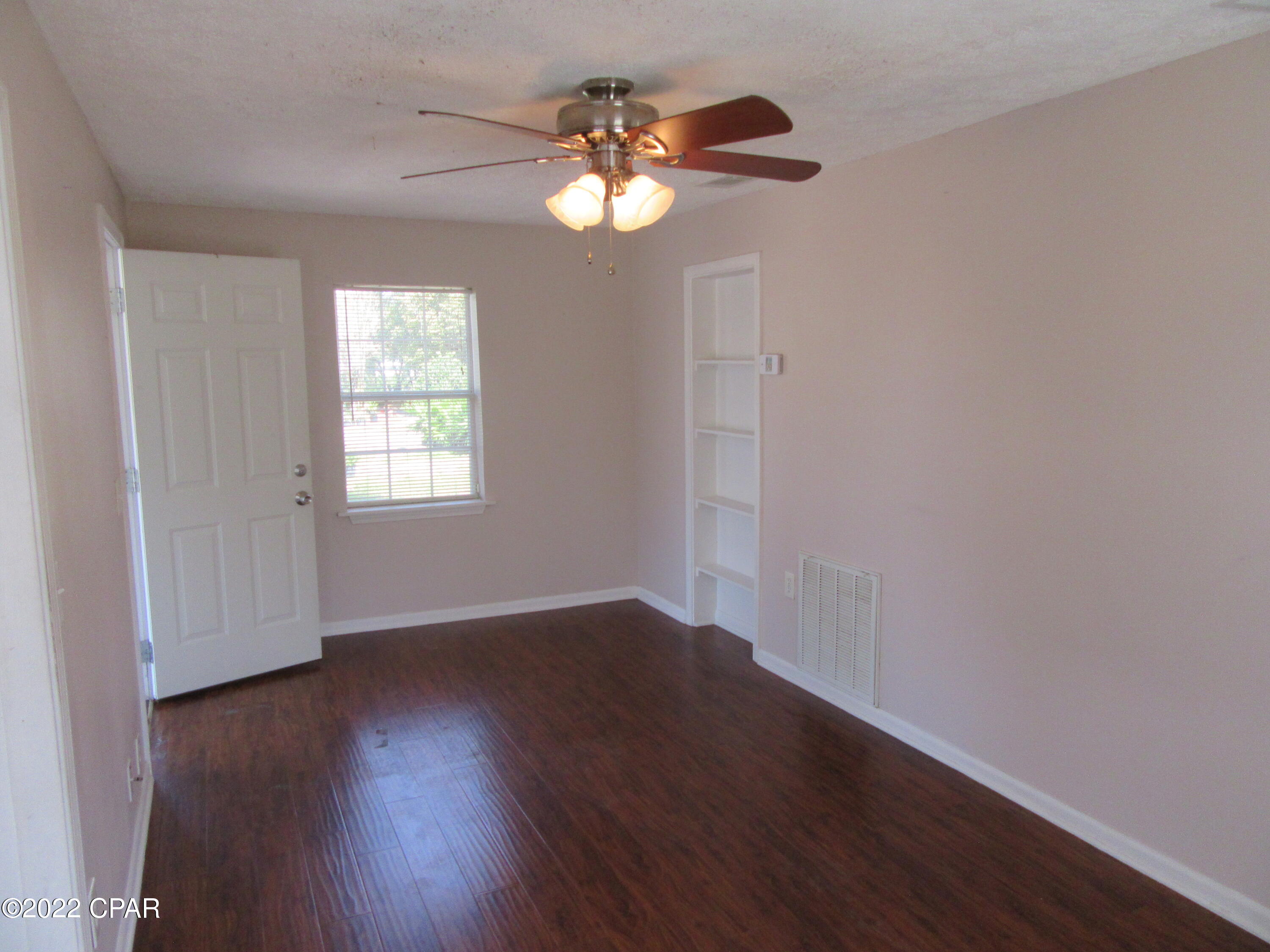 [No Recorded Subdiv] - Residential Lease