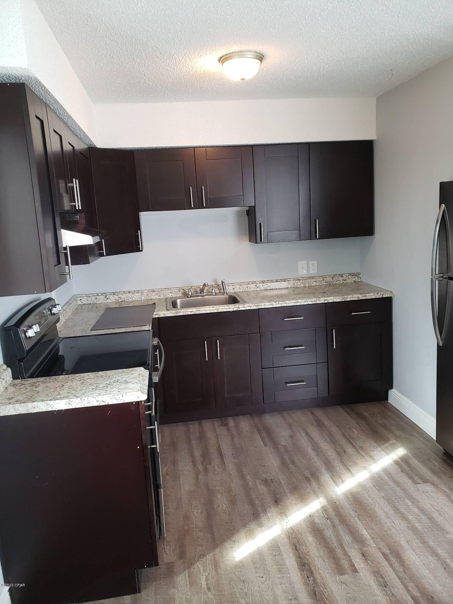 [No Recorded Subdiv] - Residential Lease