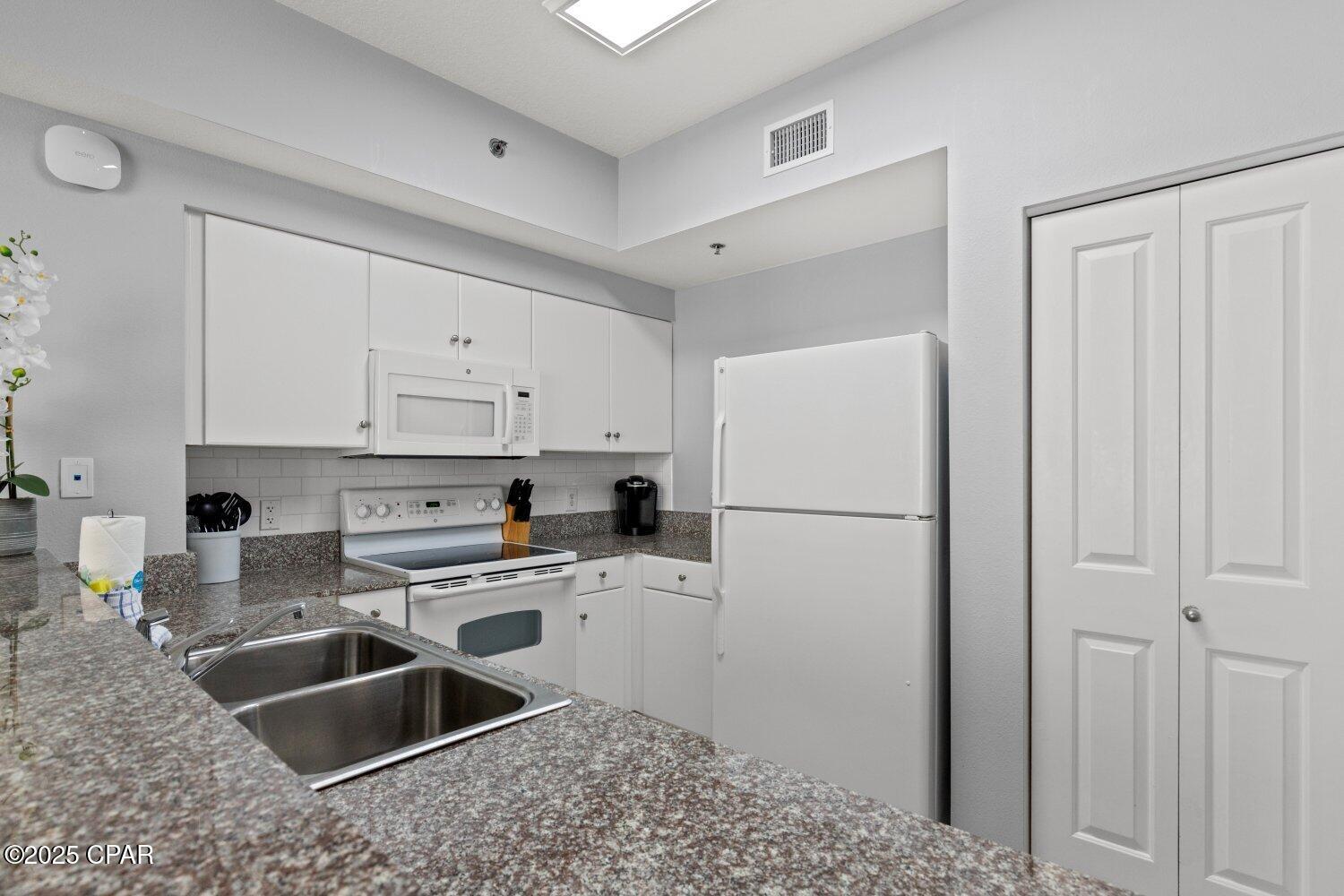 Shores Of Panama Phase I - Residential