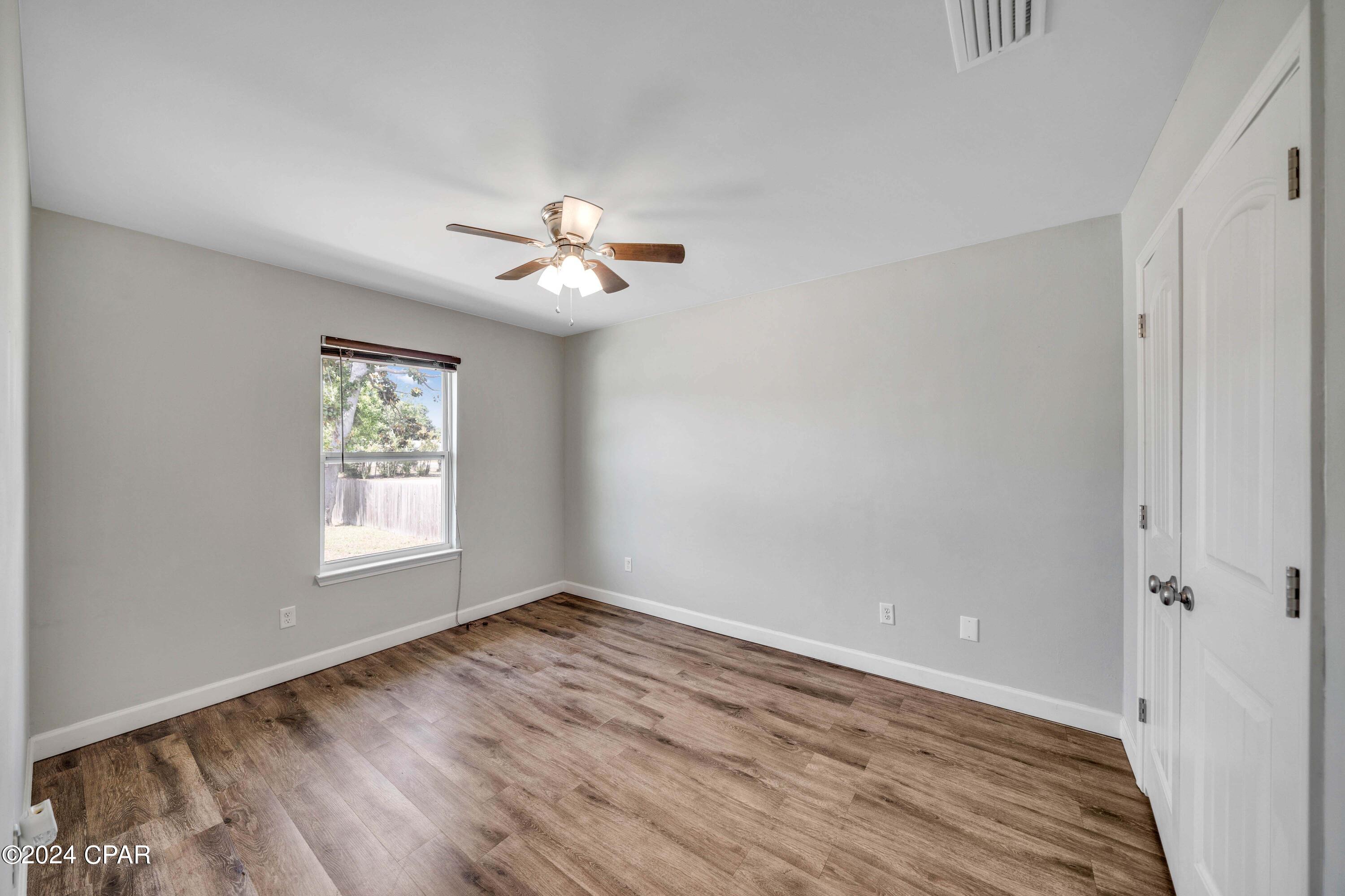 Woodlawn Village Ph 1 - Residential Lease