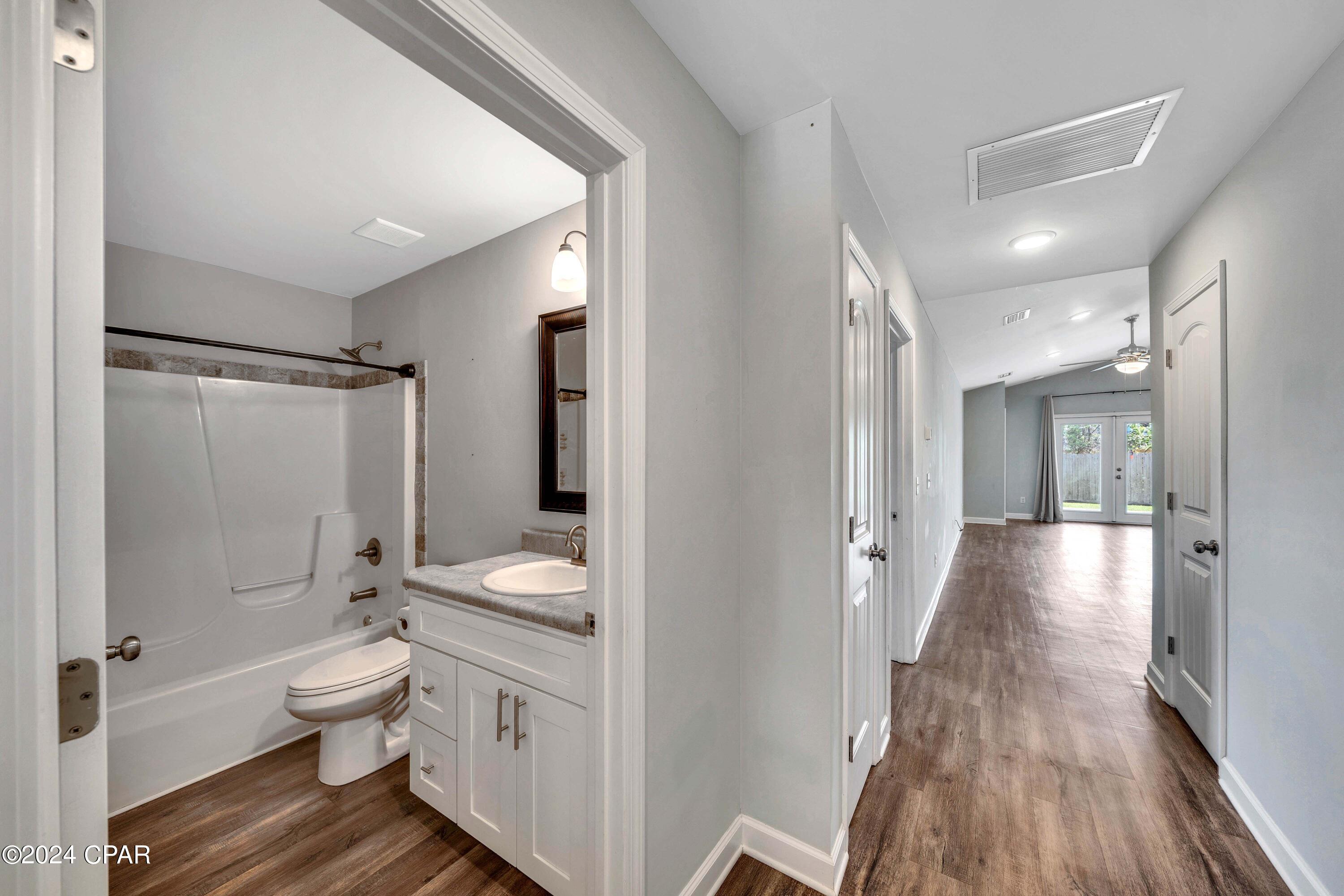 Woodlawn Village Ph 1 - Residential Lease