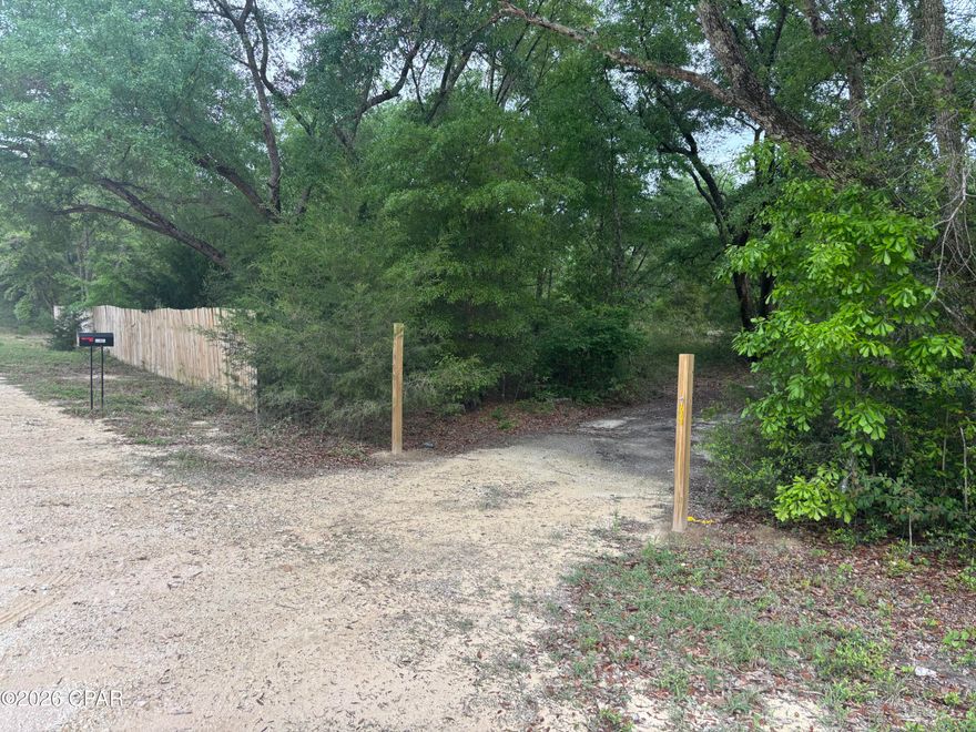 Build your dream getaway on this 1.13-acre homesite in the desirable Compass Lake Hills community. A power pole with electricity and deep well are already on site. Offering a peaceful rural setting, this property provides flexibility for a future homesite, weekend retreat, or investment opportunity. The lot features 168 feet of frontage by 295 feet deep, with dirt, maintained road access and septic needed. Conveniently located in Jackson County, this property combines privacy, space, and the charm of North Florida living.
Recently improved and ready for its next owner, this parcel offers an affordable chance to own land in a quiet area with room to spread out. Voluntary POA for access to Compass Hills recreational facilities. Whether you're planning to build now or hold for the future, 3561 Elm Rd delivers the space and setting to make it happen.