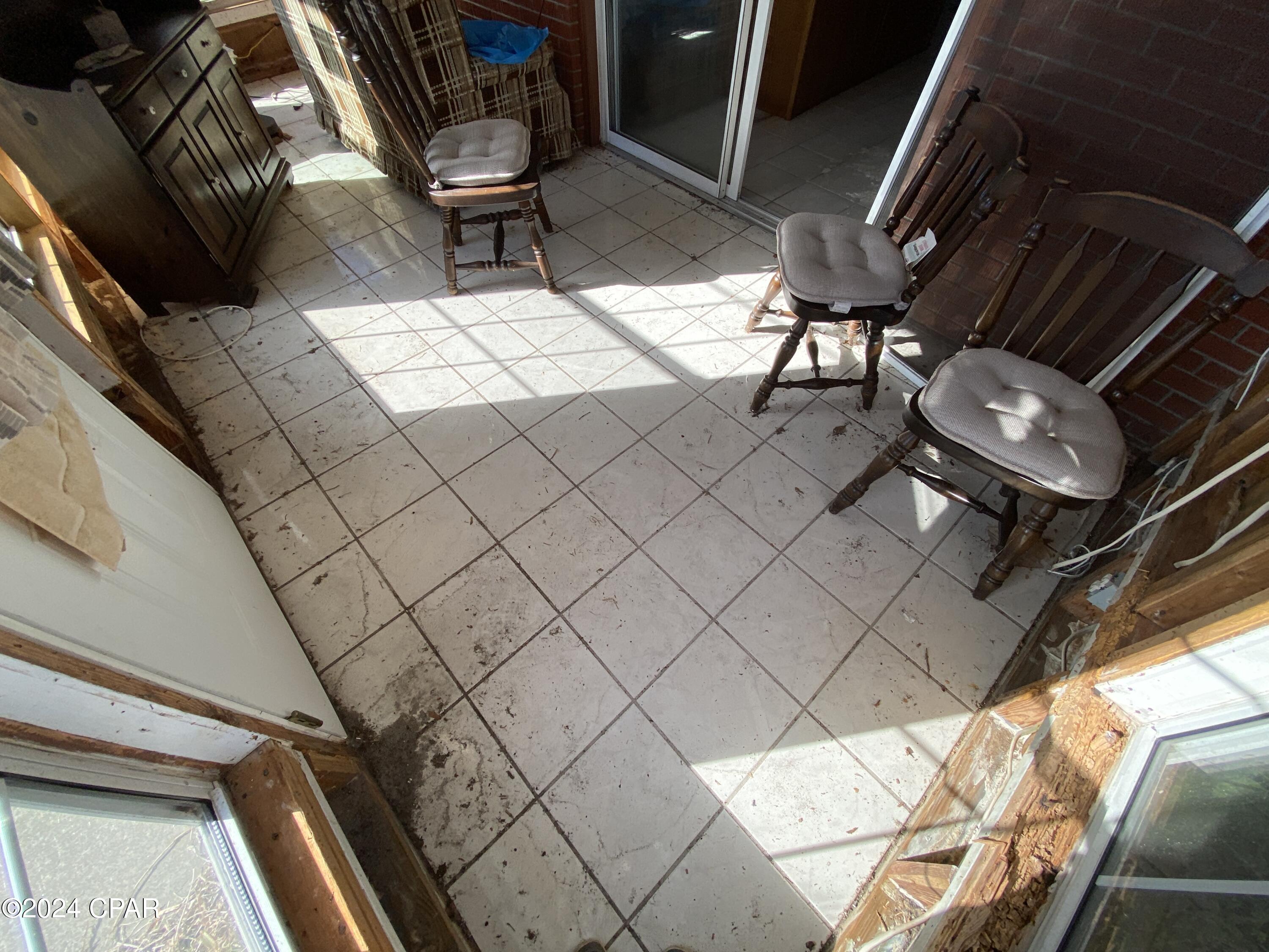 Bay Park Manor - Residential