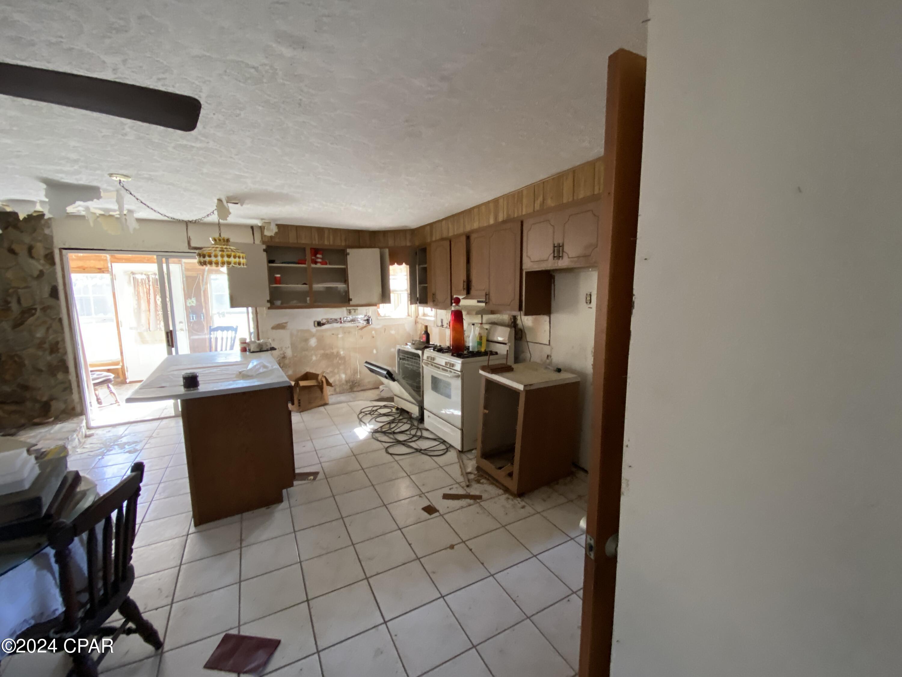 Bay Park Manor - Residential