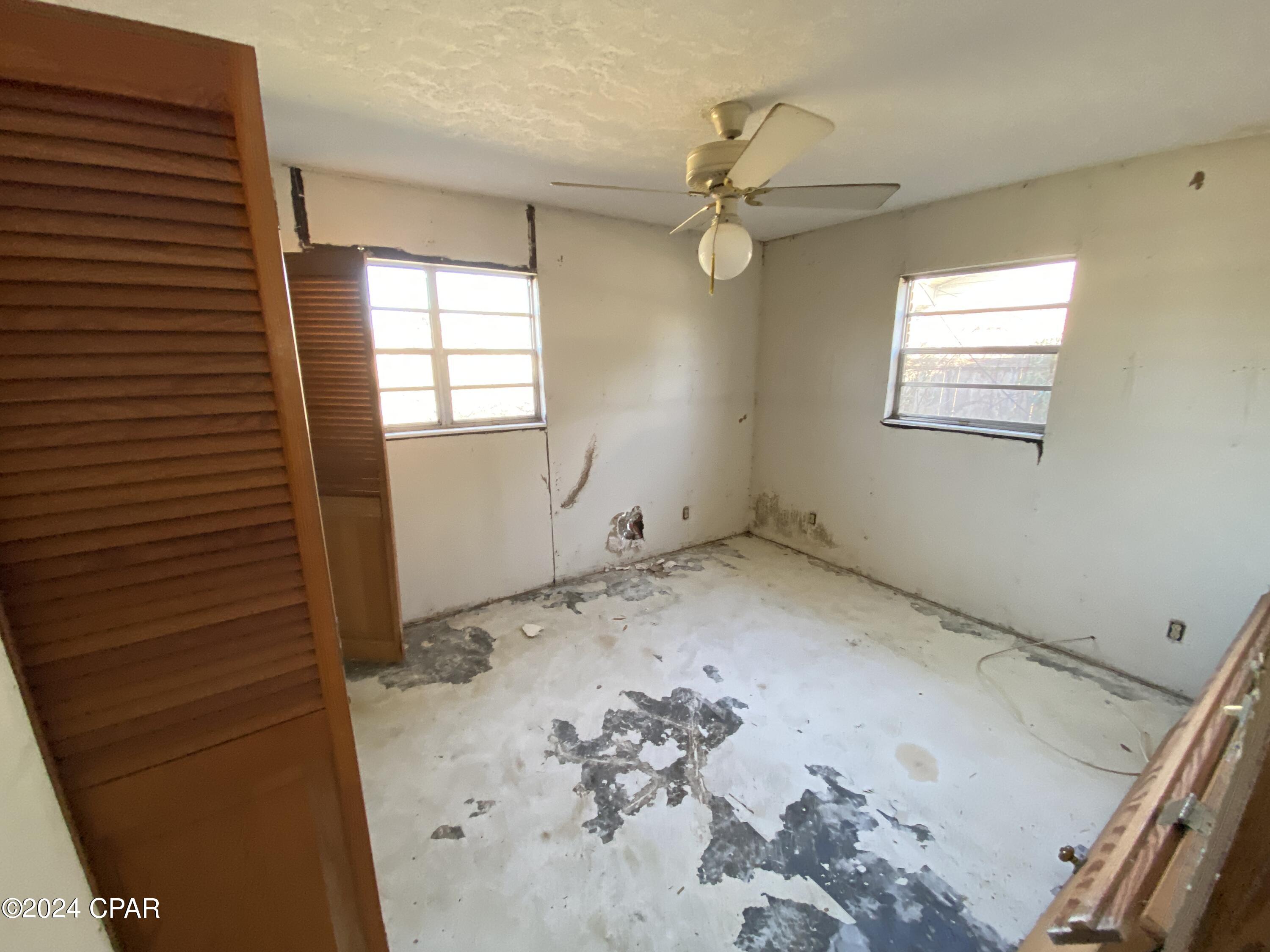 Bay Park Manor - Residential