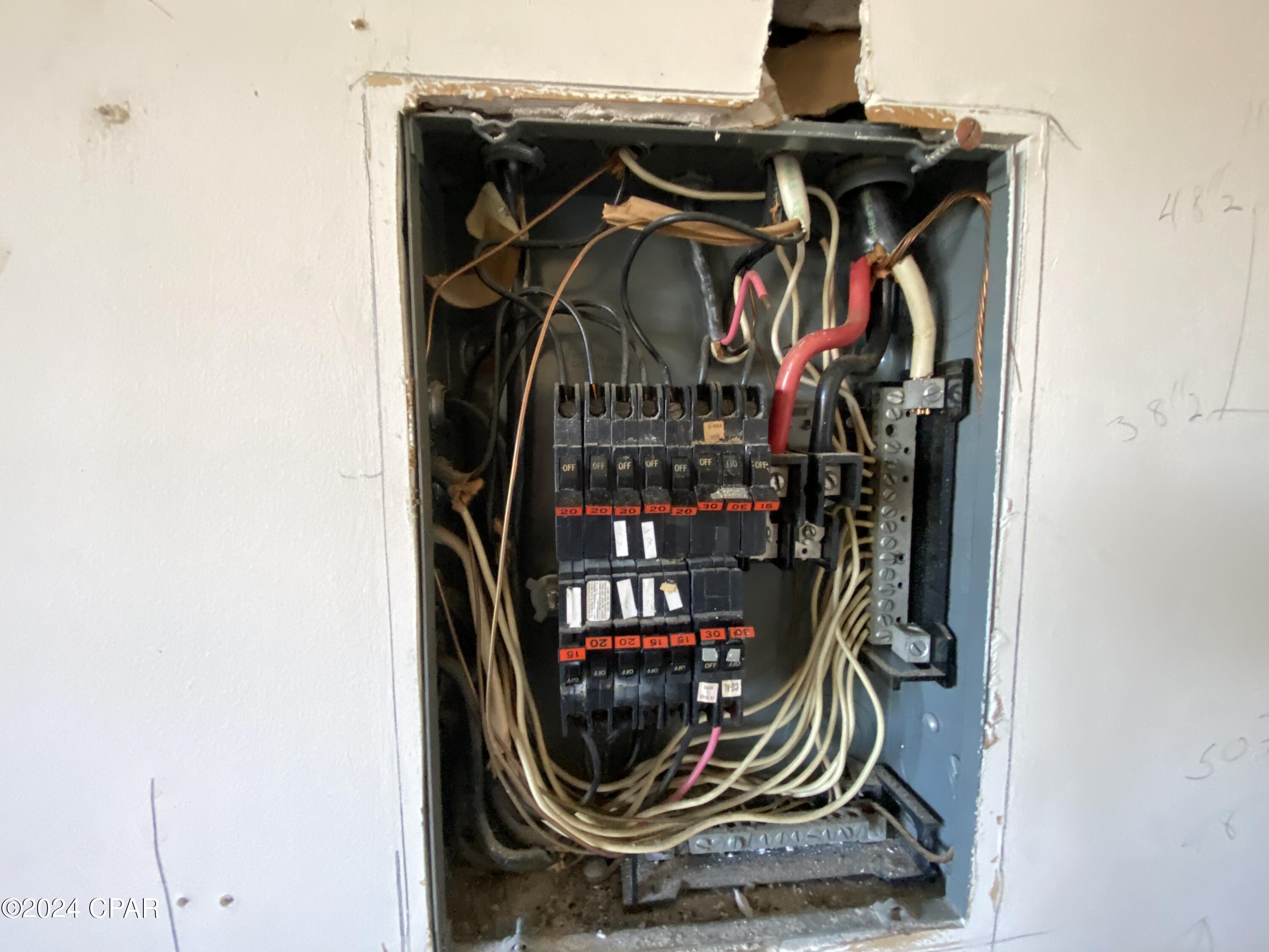 Bay Park Manor - Residential