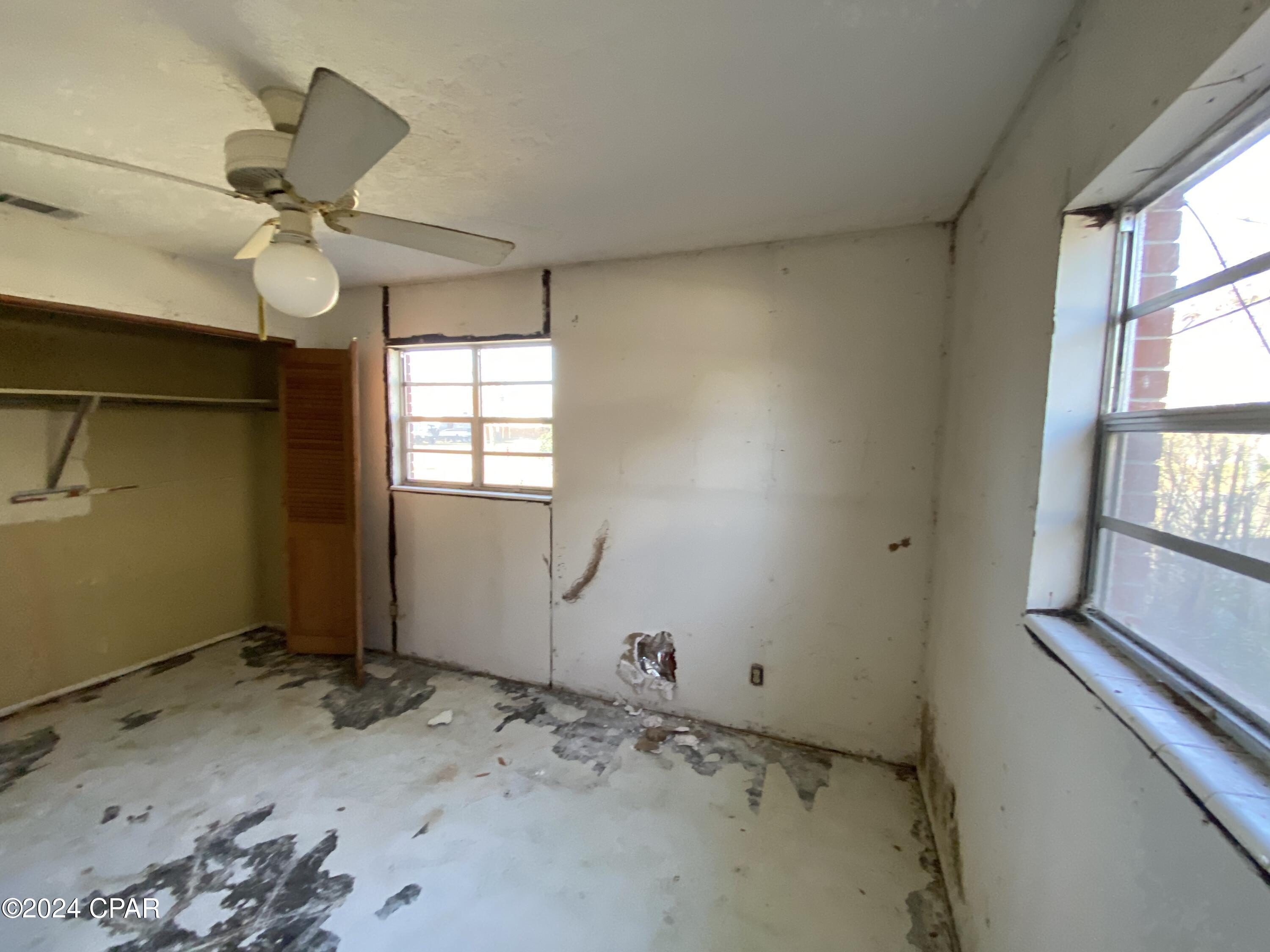 Bay Park Manor - Residential