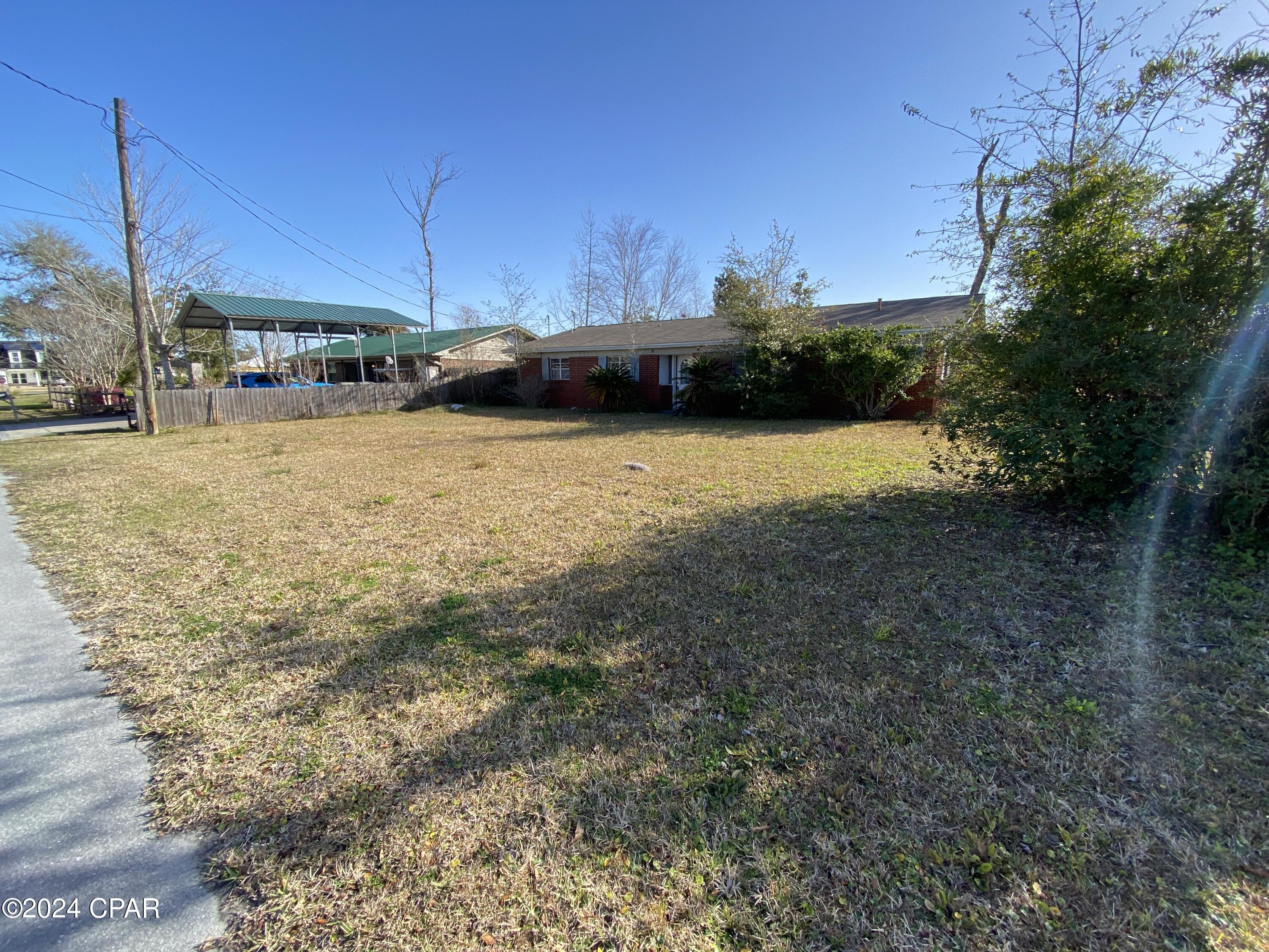 Bay Park Manor - Residential