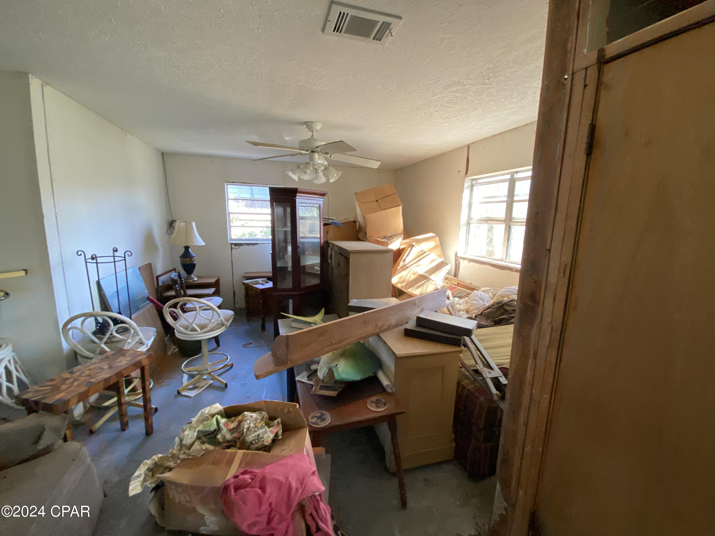 Bay Park Manor - Residential