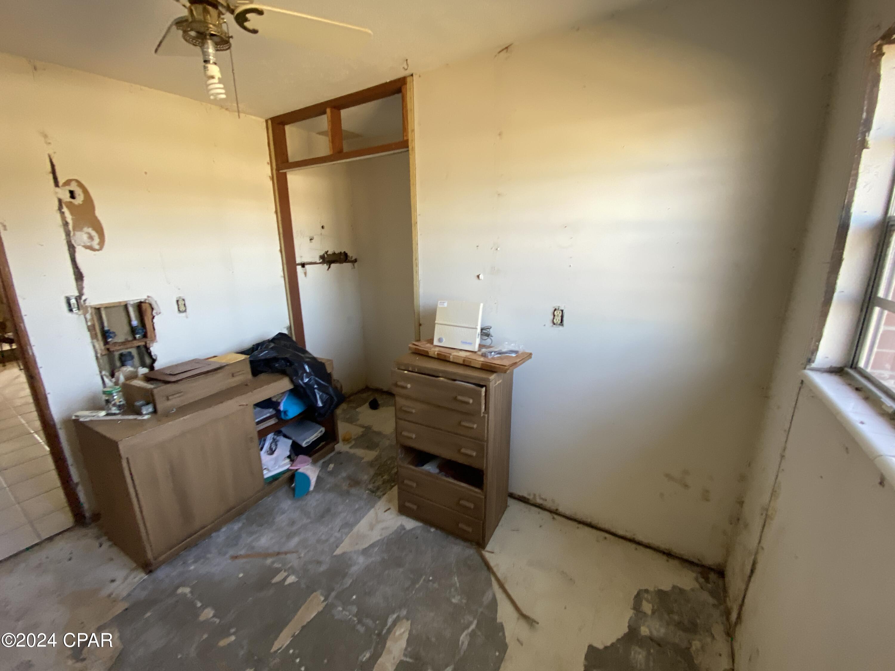 Bay Park Manor - Residential