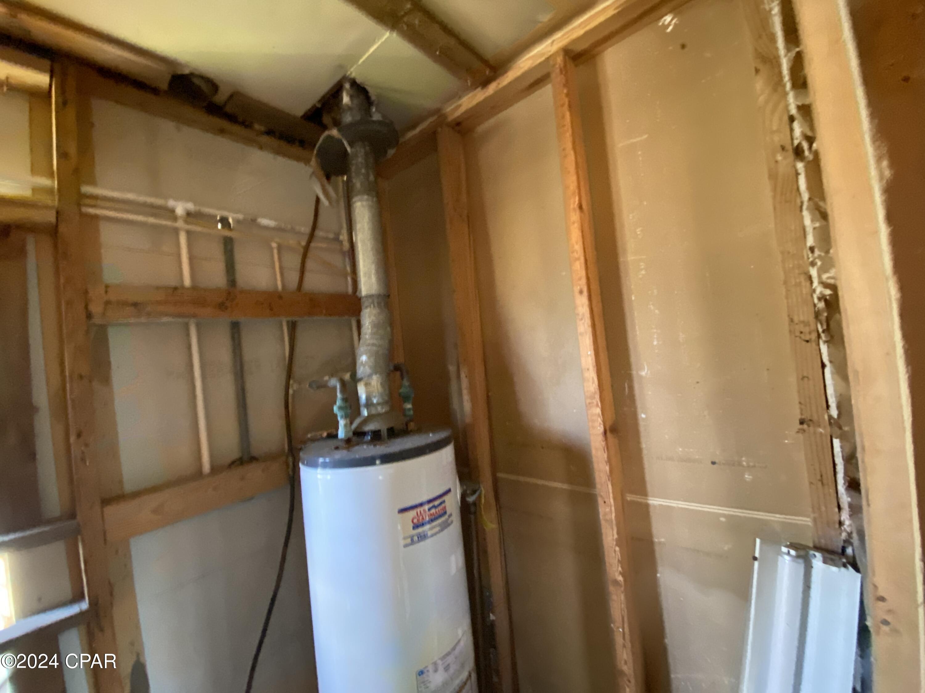 Bay Park Manor - Residential