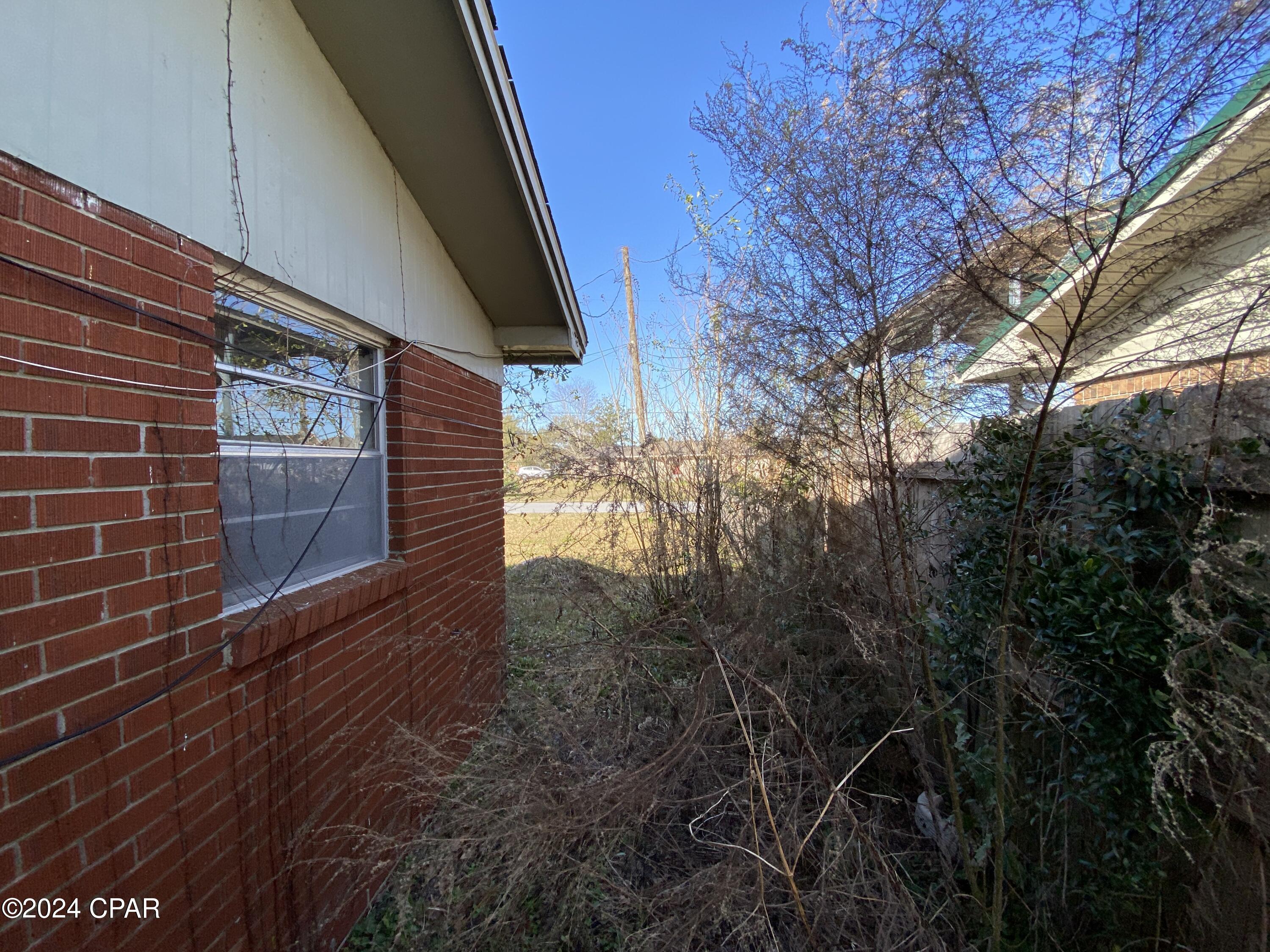 Bay Park Manor - Residential