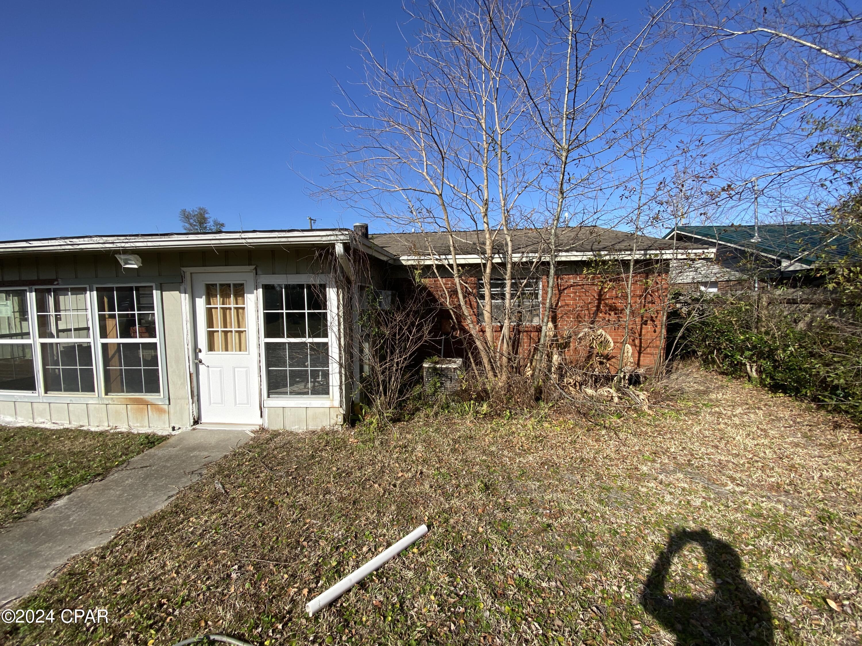 Bay Park Manor - Residential