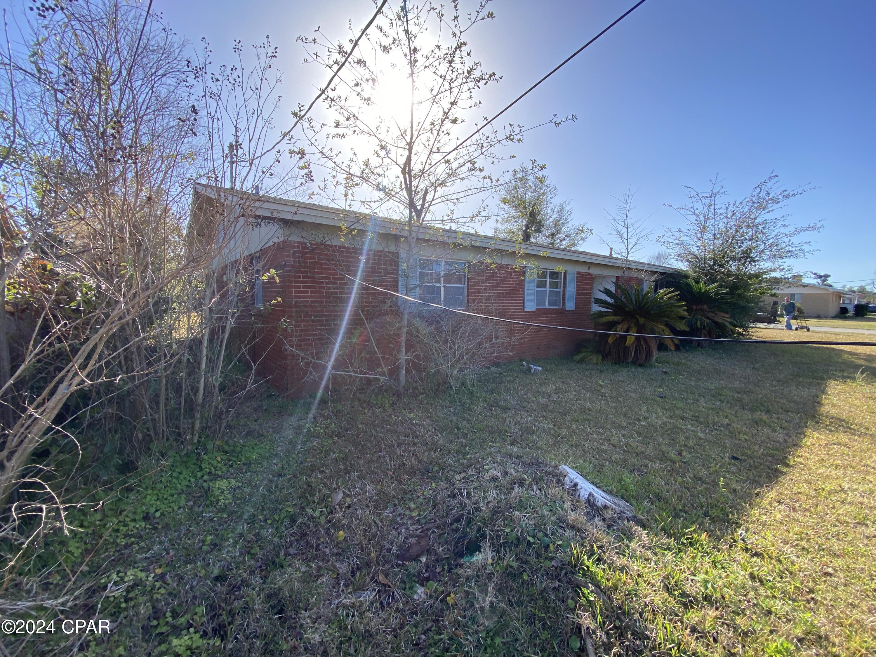 Bay Park Manor - Residential