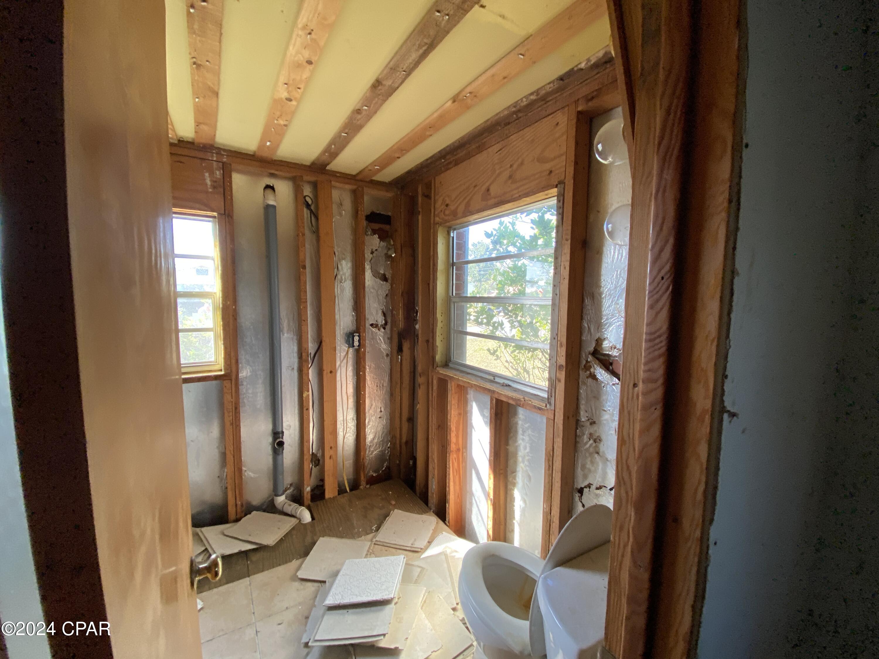 Bay Park Manor - Residential