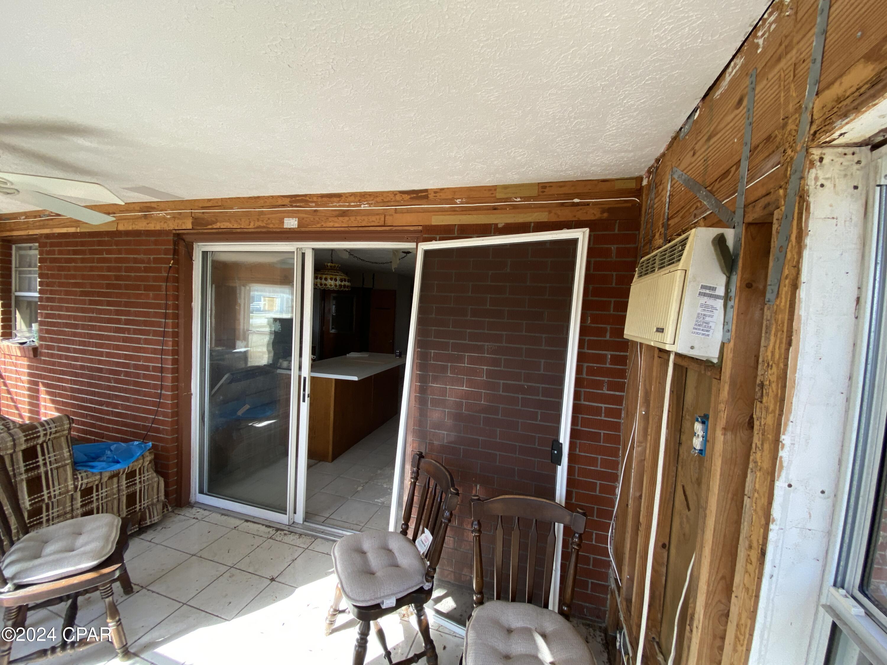 Bay Park Manor - Residential