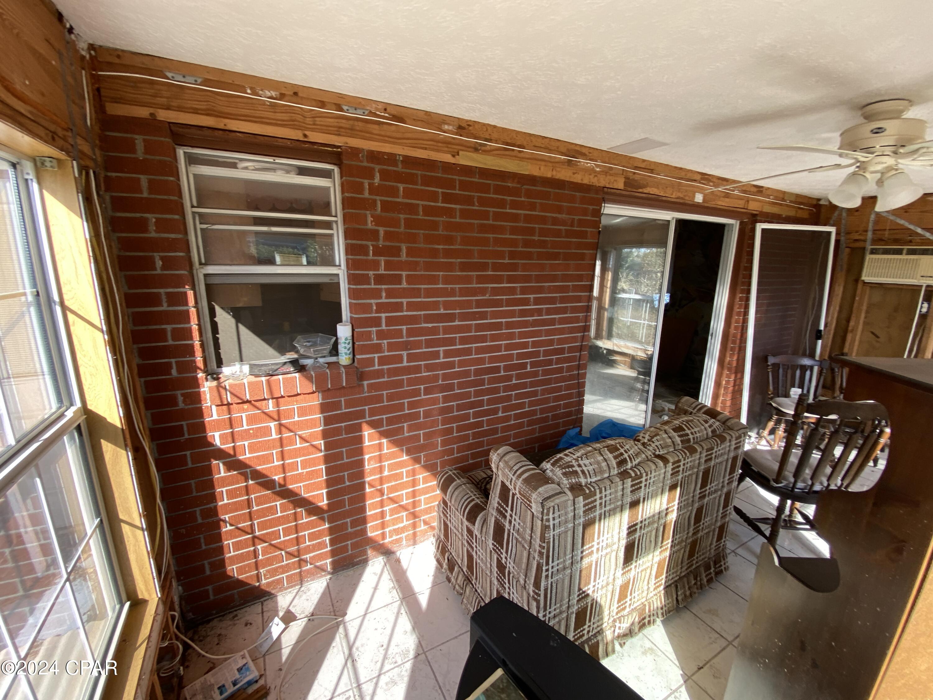 Bay Park Manor - Residential