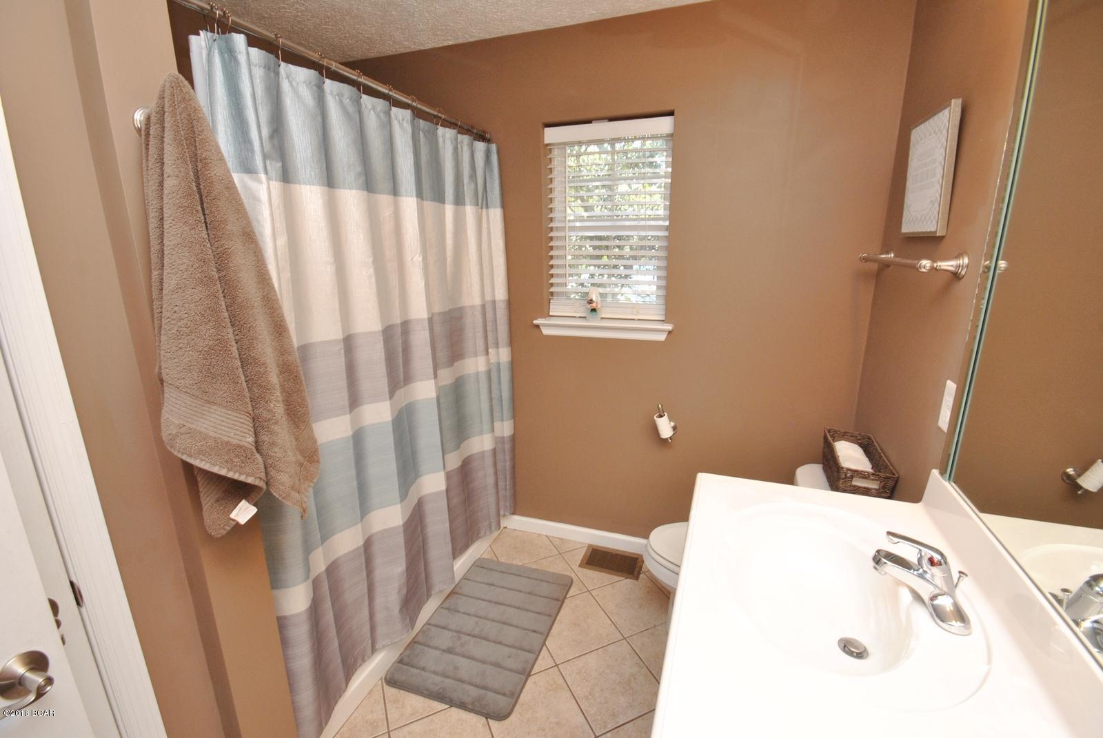 North Lagoon Oaks - Residential