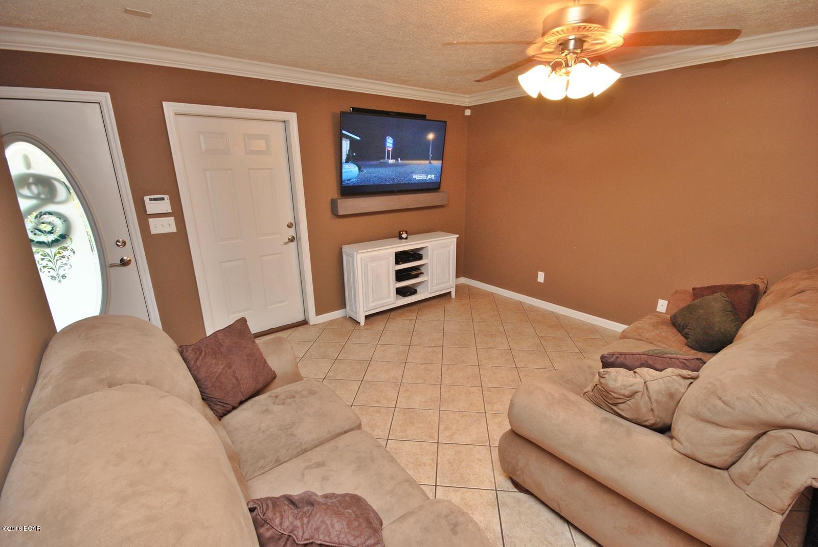 North Lagoon Oaks - Residential