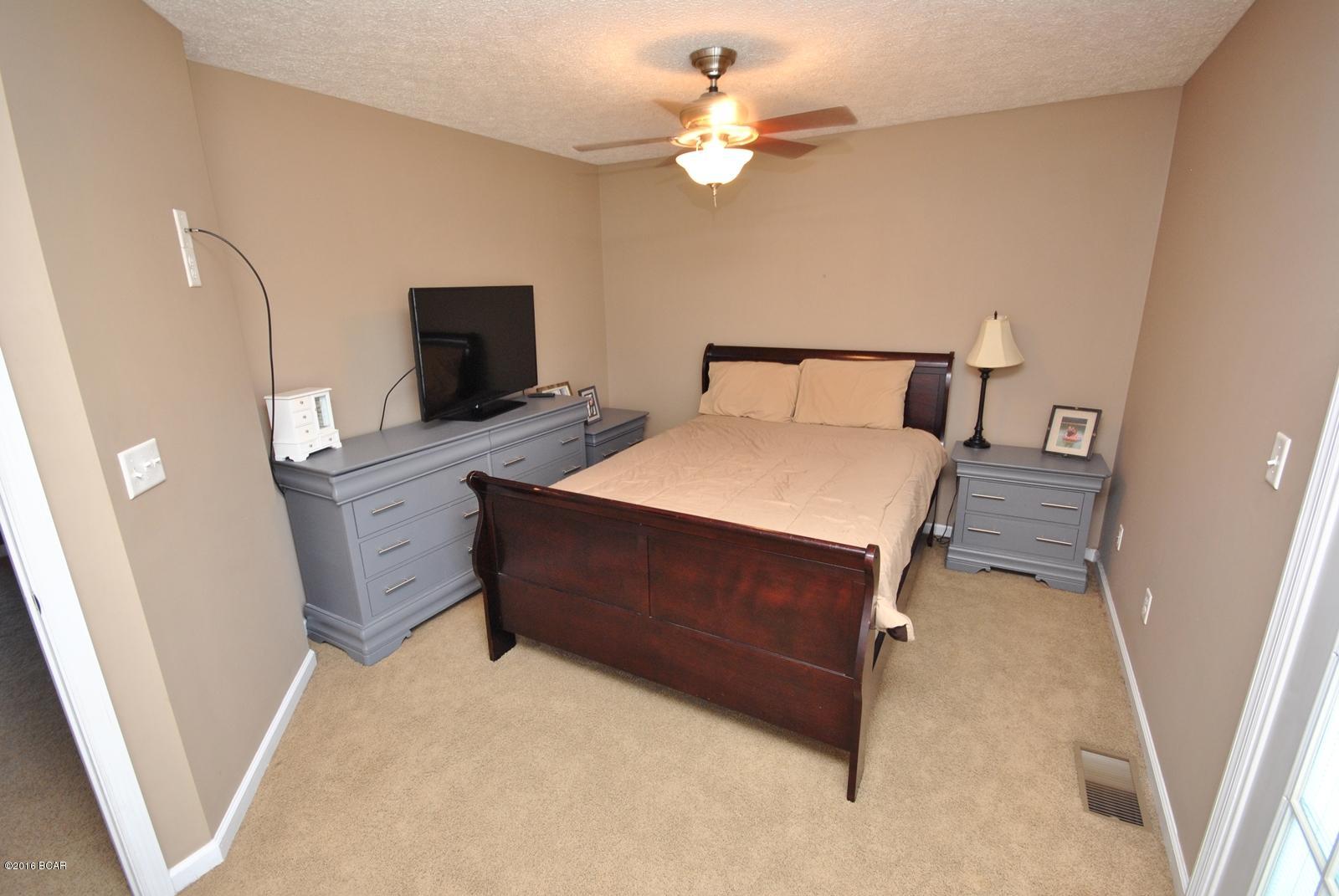 North Lagoon Oaks - Residential