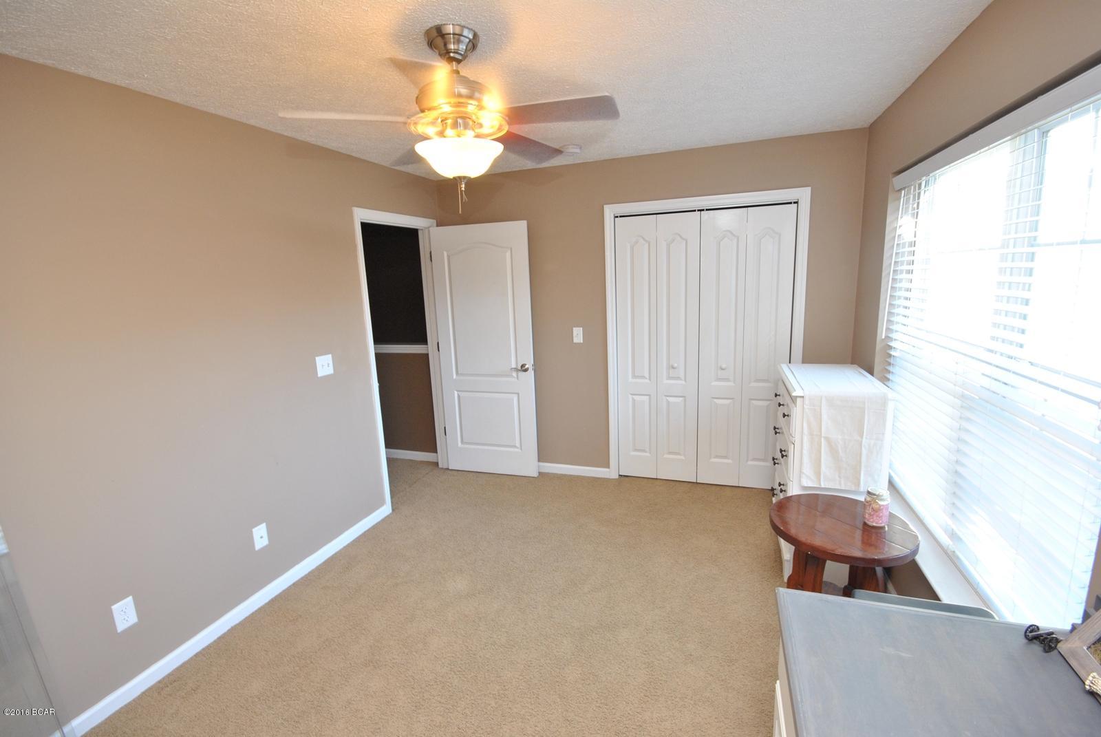 North Lagoon Oaks - Residential