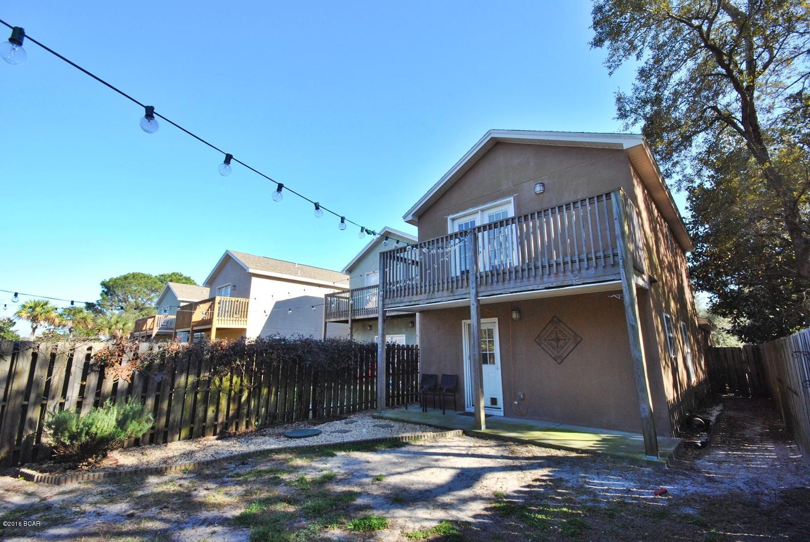 North Lagoon Oaks - Residential