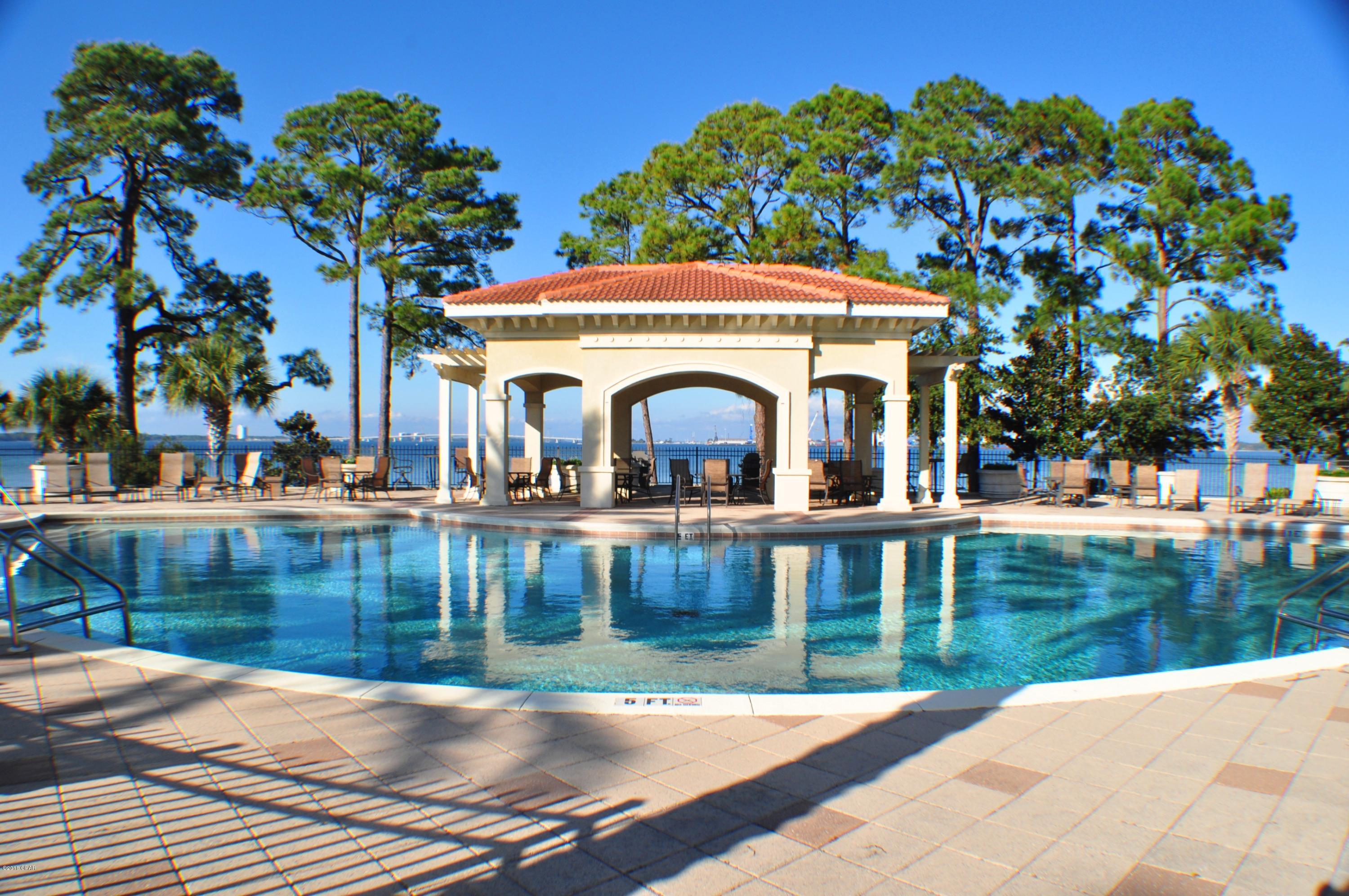 Magnolia Bay Club - Residential