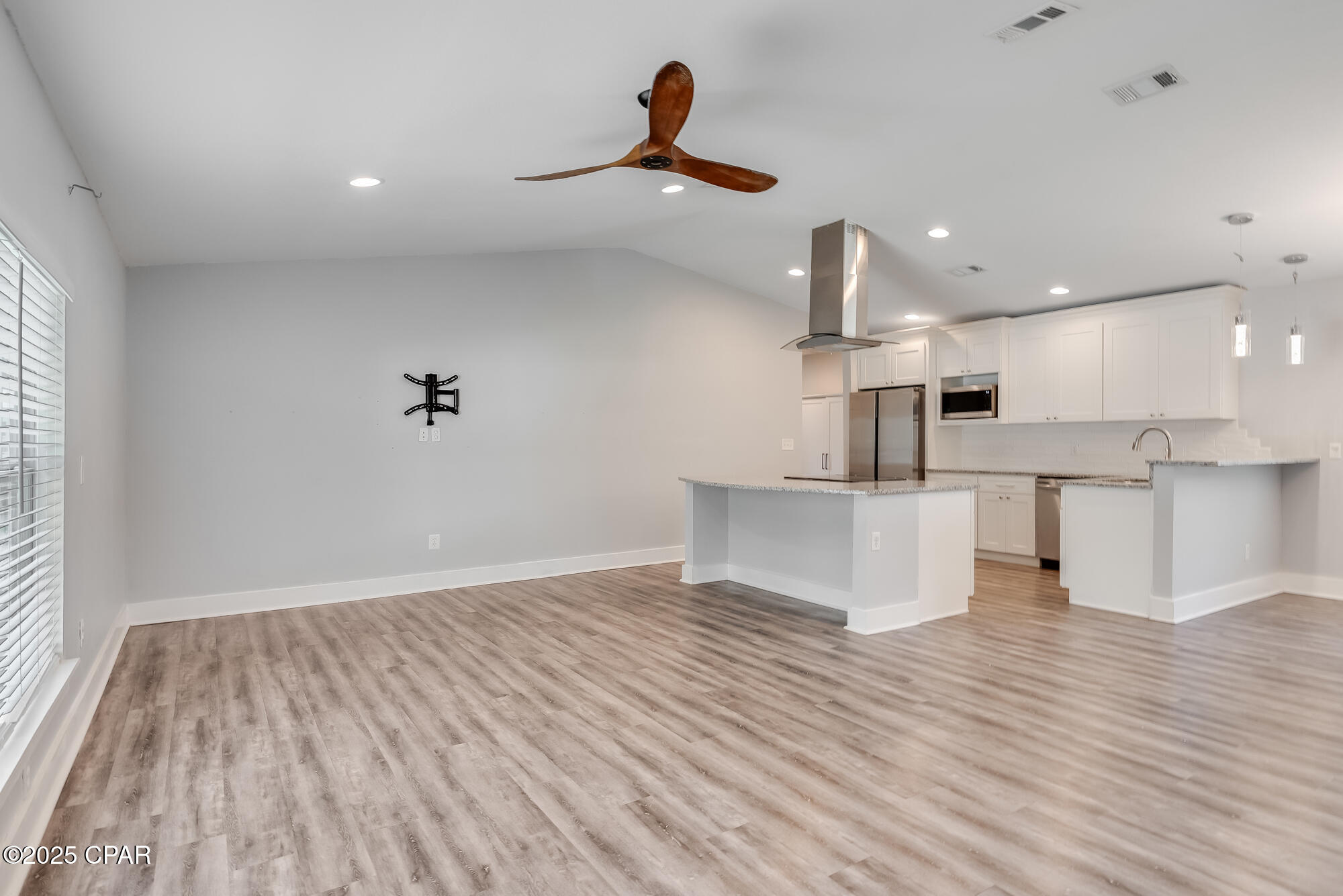 Venetian Villa 1st Add Replat - Residential