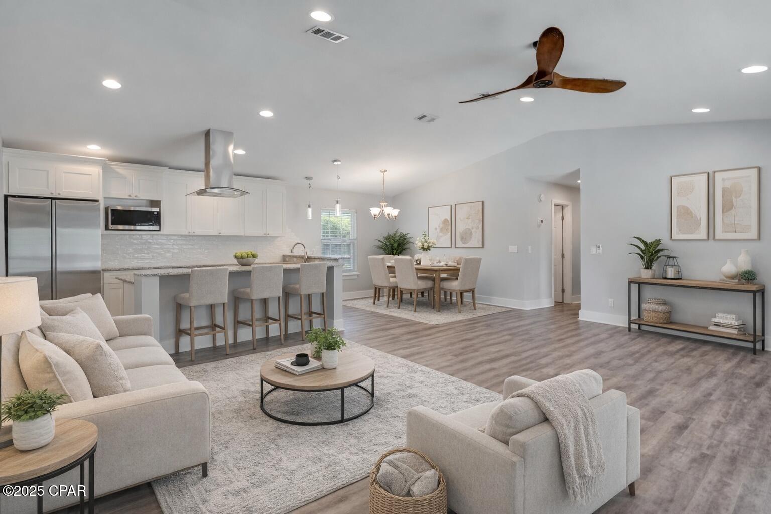 Venetian Villa 1st Add Replat - Residential