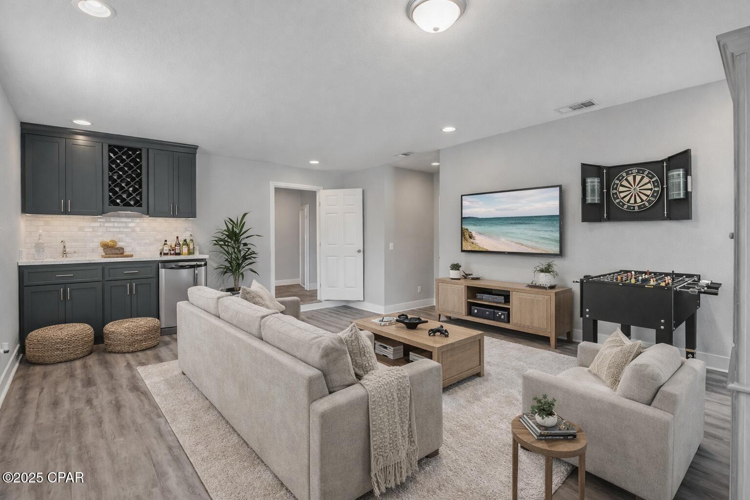 Venetian Villa 1st Add Replat - Residential