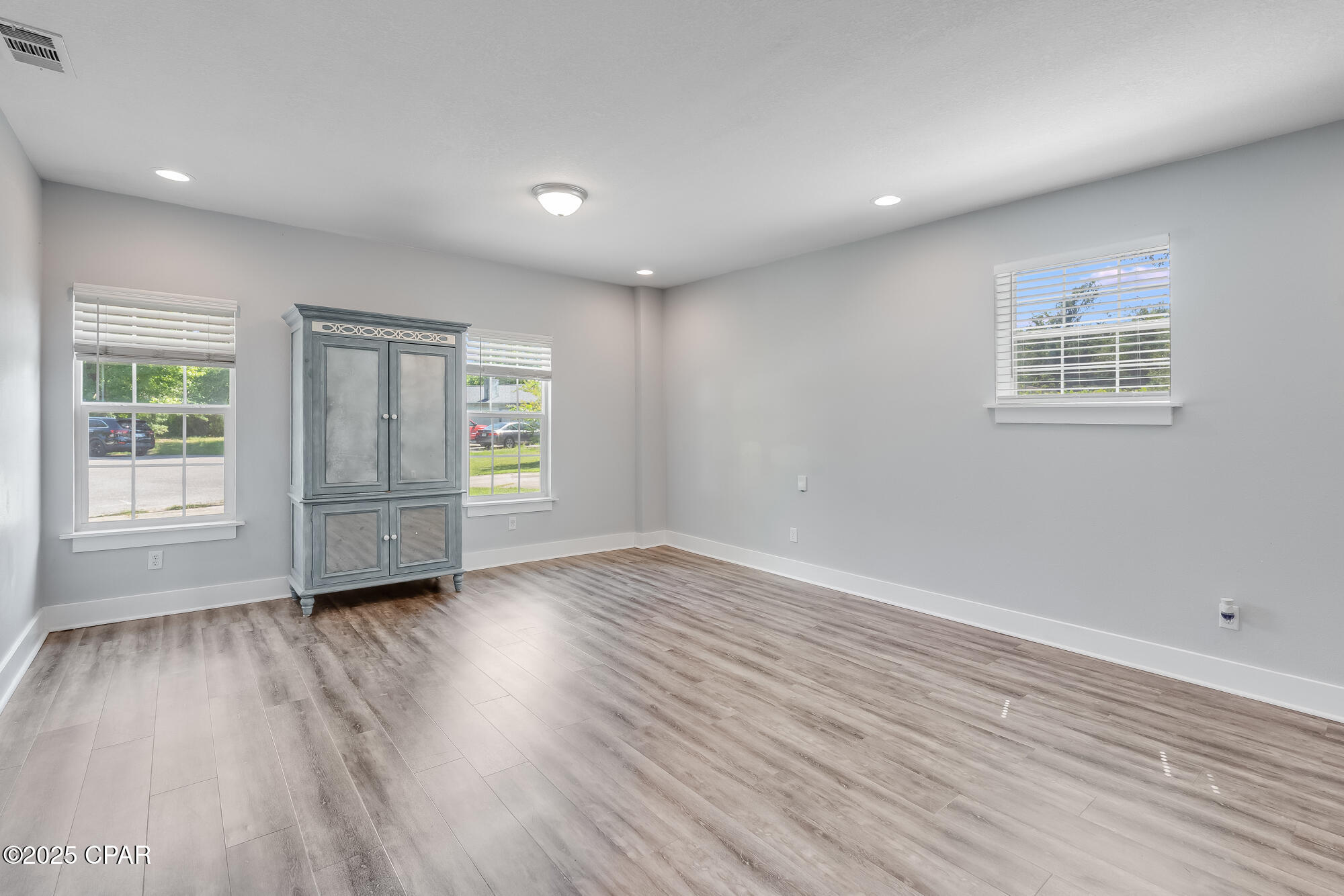 Venetian Villa 1st Add Replat - Residential