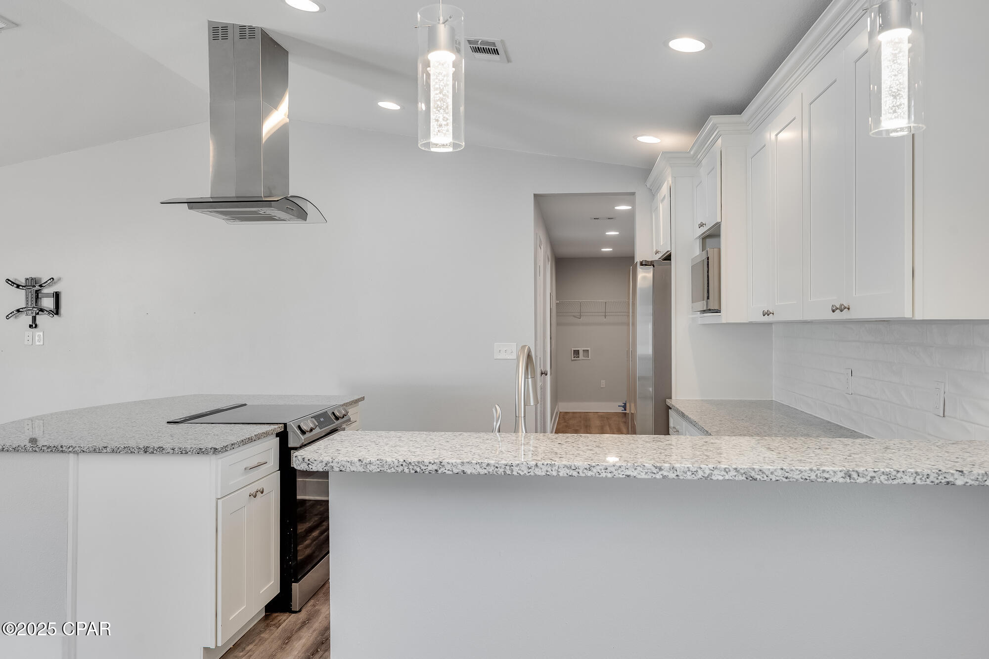 Venetian Villa 1st Add Replat - Residential