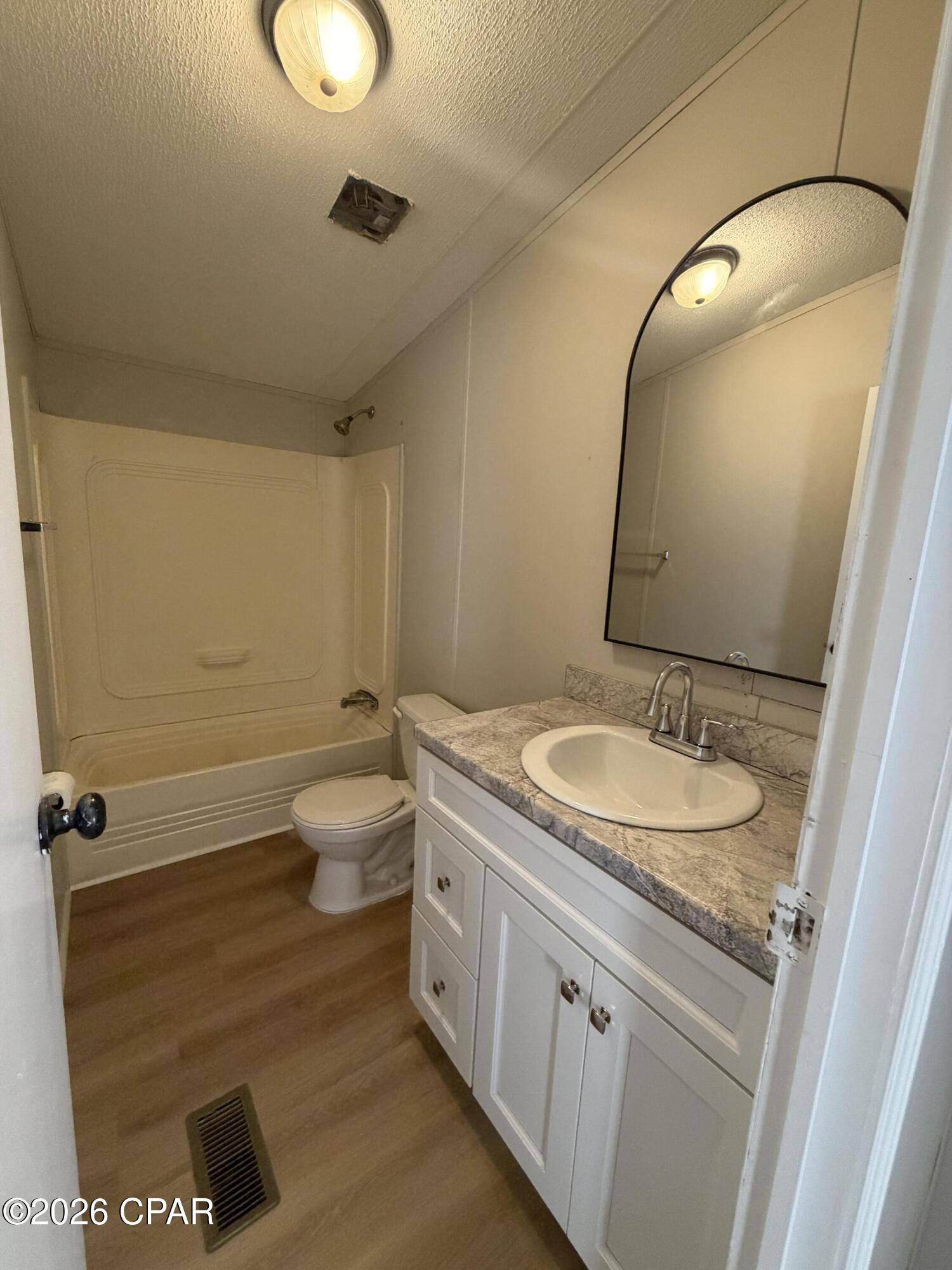 [No Recorded Subdiv] - Residential Lease