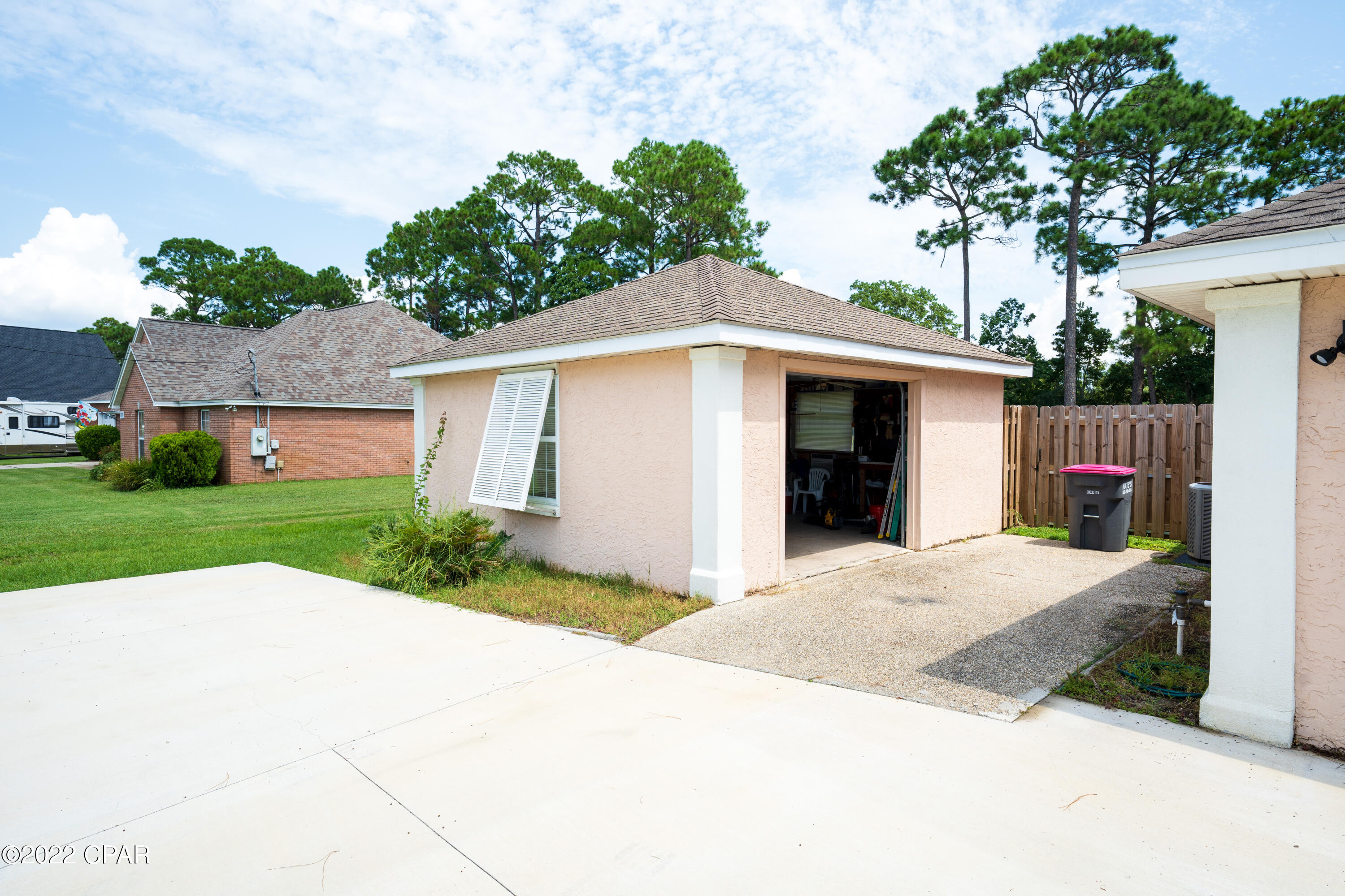 Colony Club - Residential