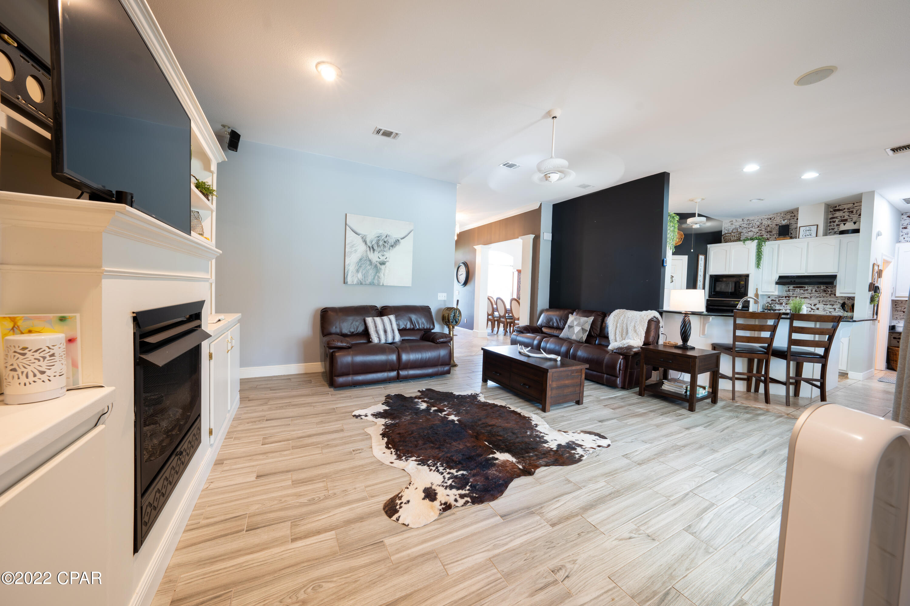 Colony Club - Residential