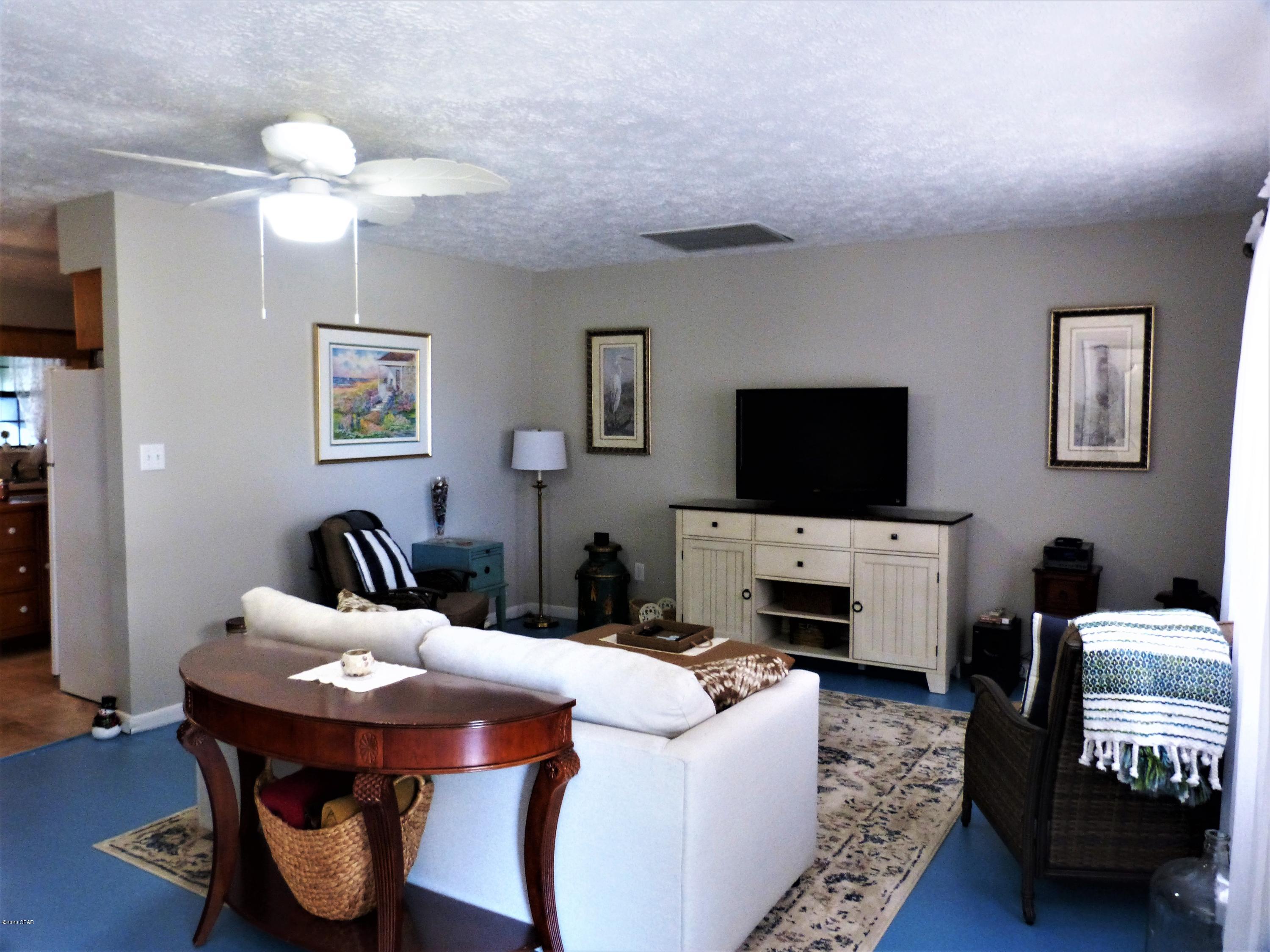 Laguna Beach Estates 7th Add - Residential