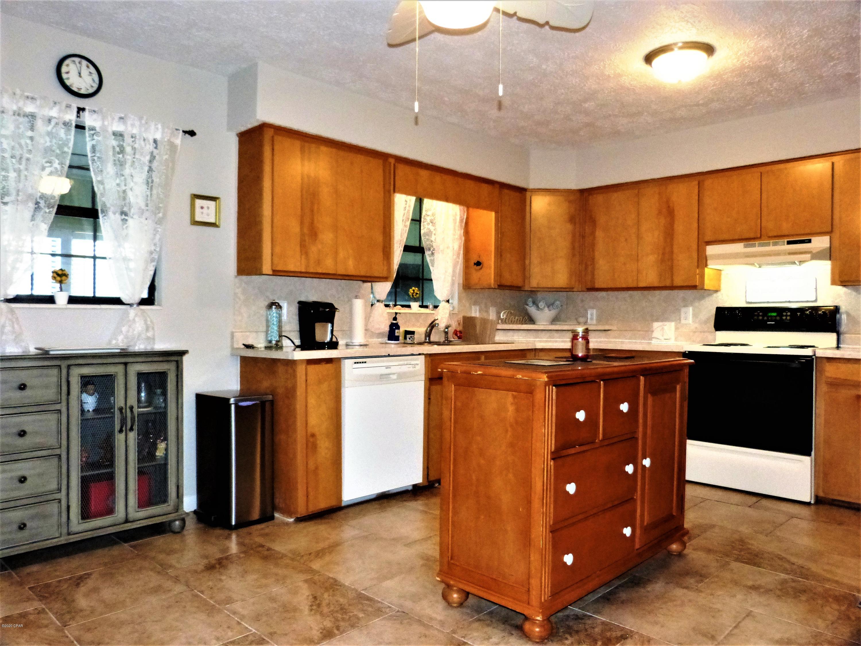 Laguna Beach Estates 7th Add - Residential