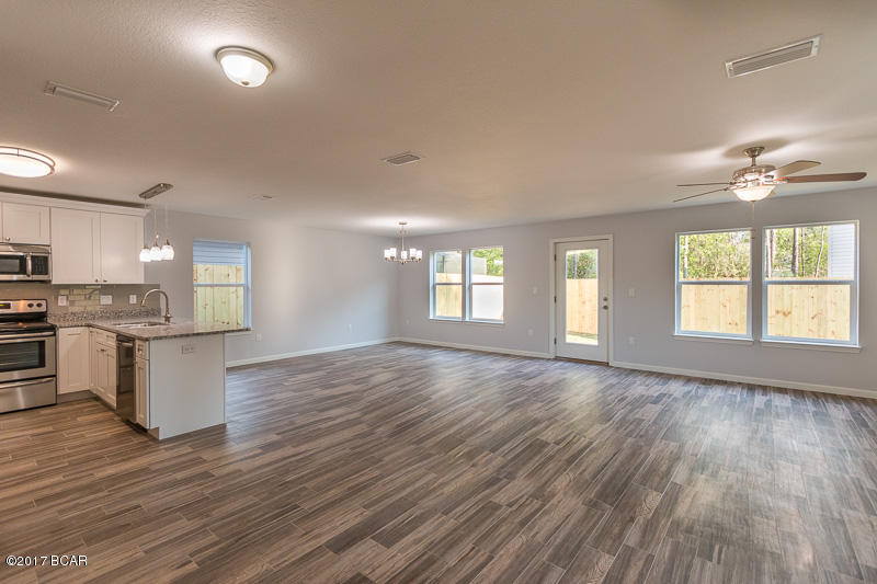 The Pines Of Lynn Haven - Residential