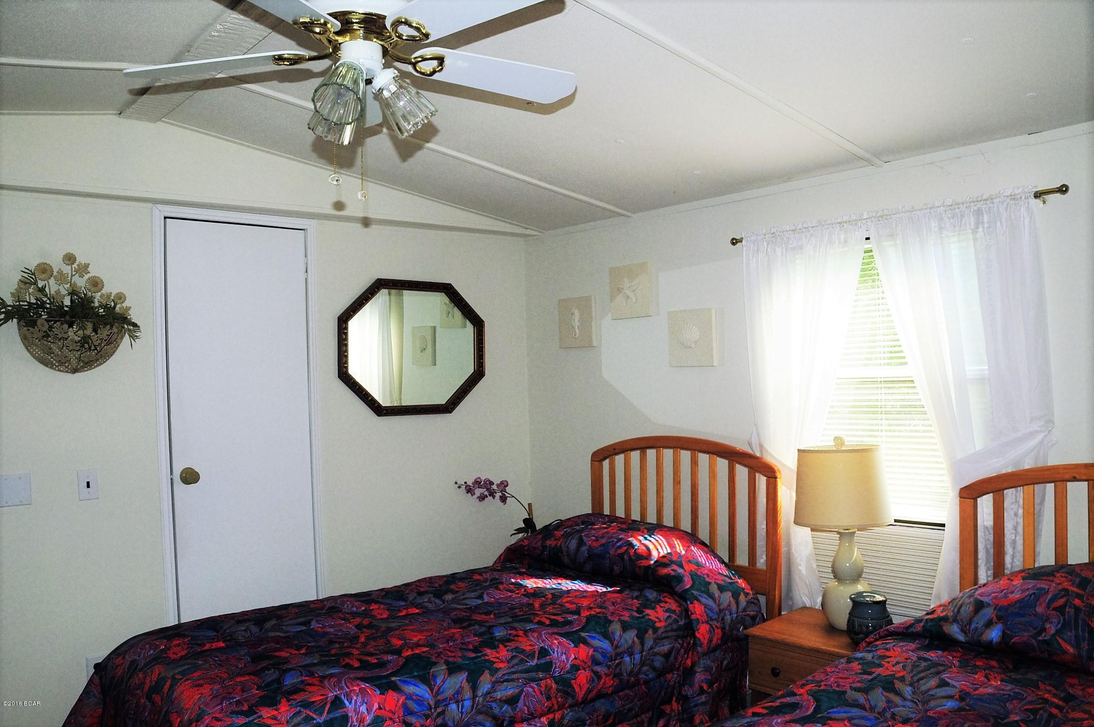 Laguna Beach Estates 7th Add - Residential