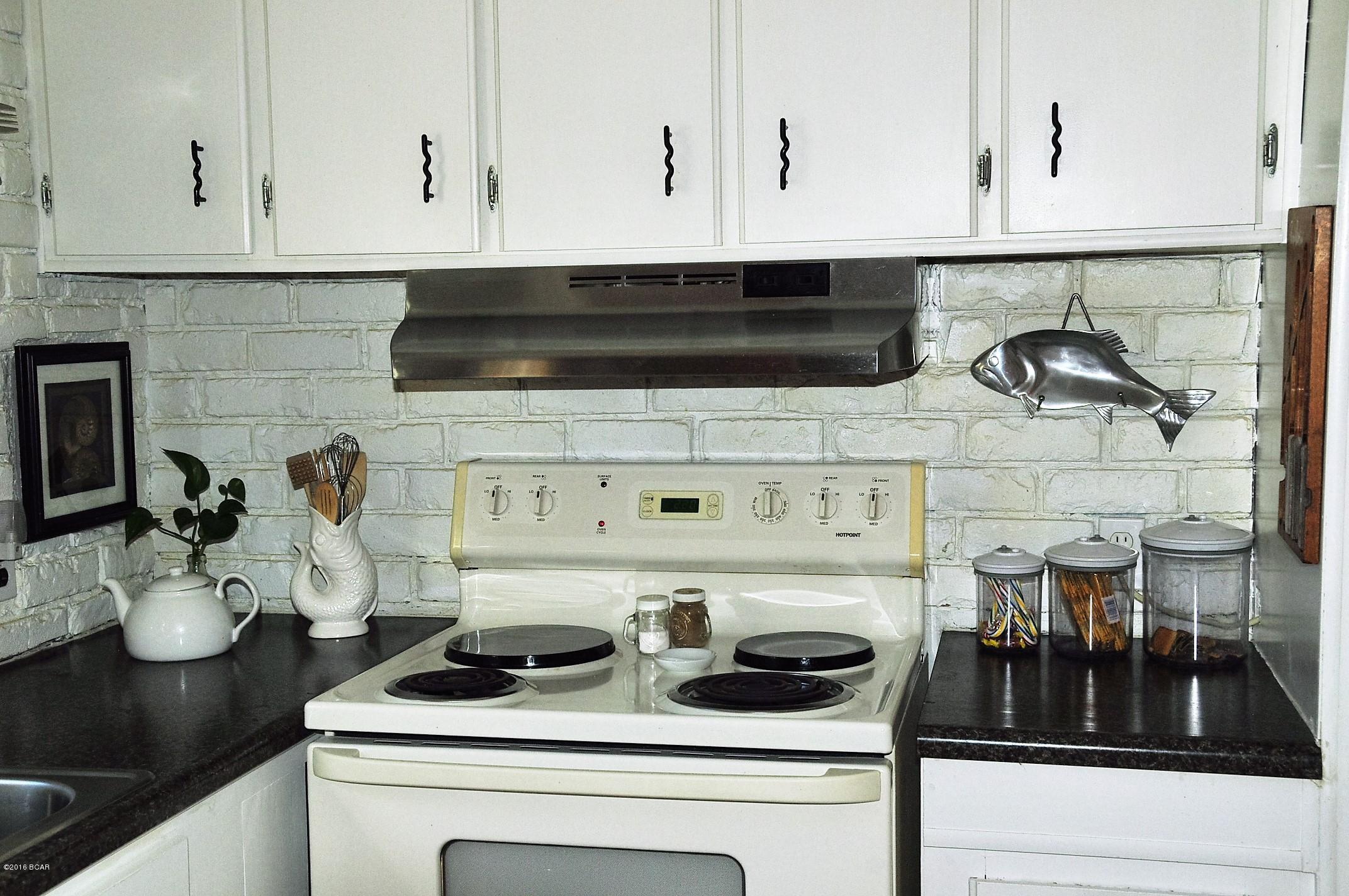 Laguna Beach Estates 7th Add - Residential